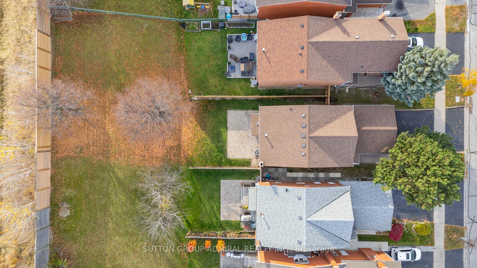 Photo 34 of 233 Mullen Drive, Vaughan, Brownridge — HOMEH