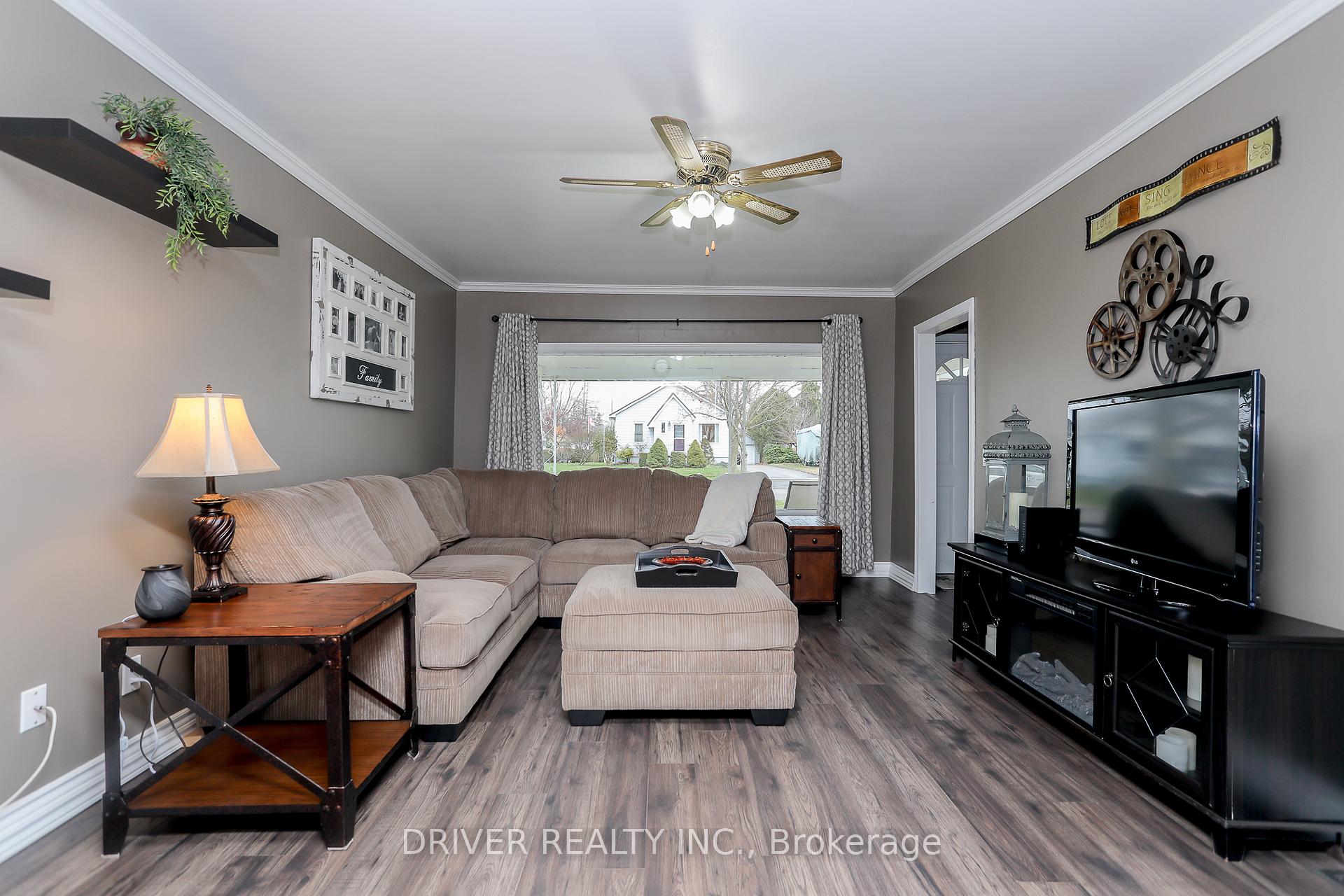 Photo 11 of 32 Park Street, Aylmer — HOMEH