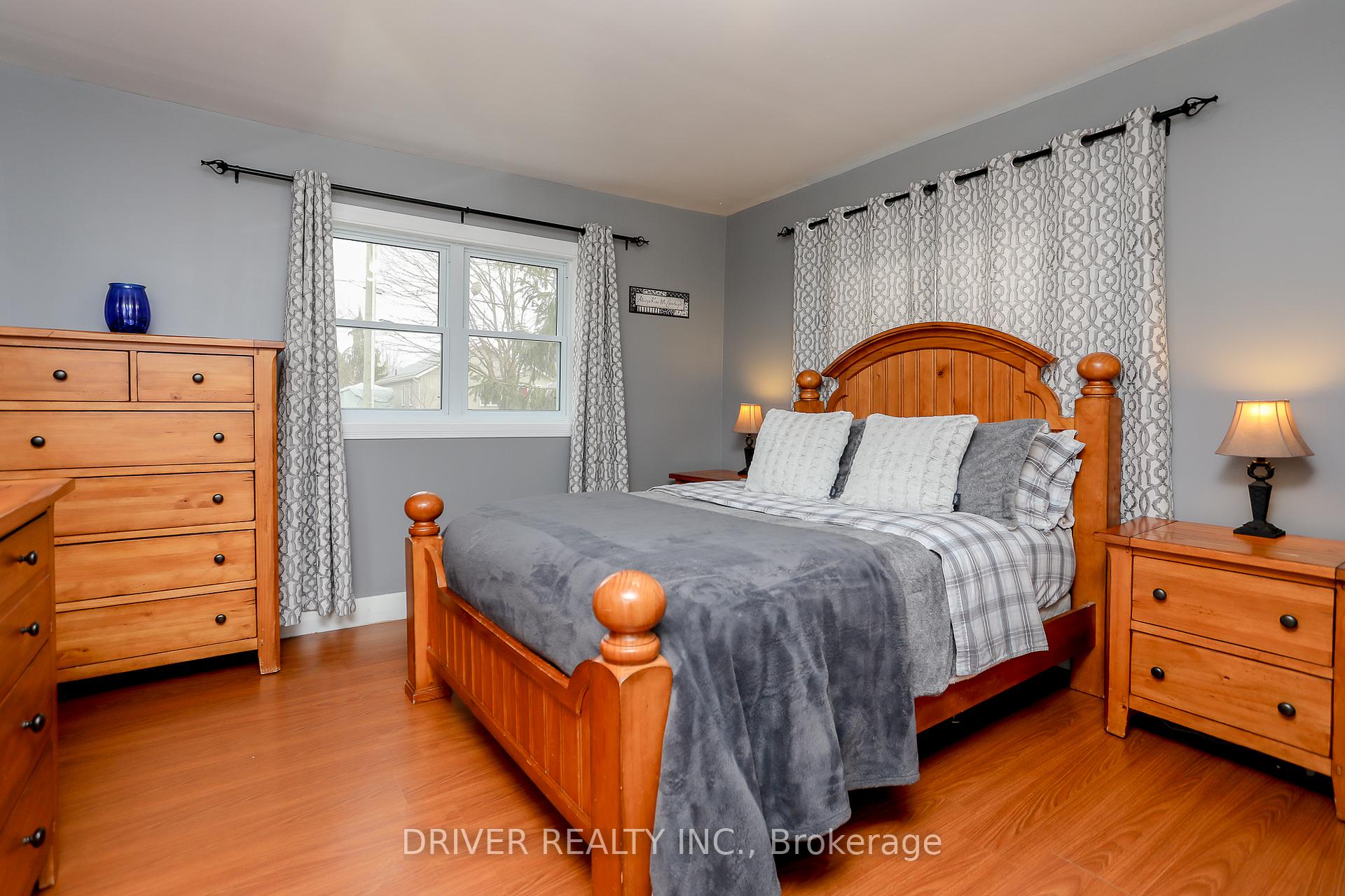 Photo 12 of 32 Park Street, Aylmer — HOMEH