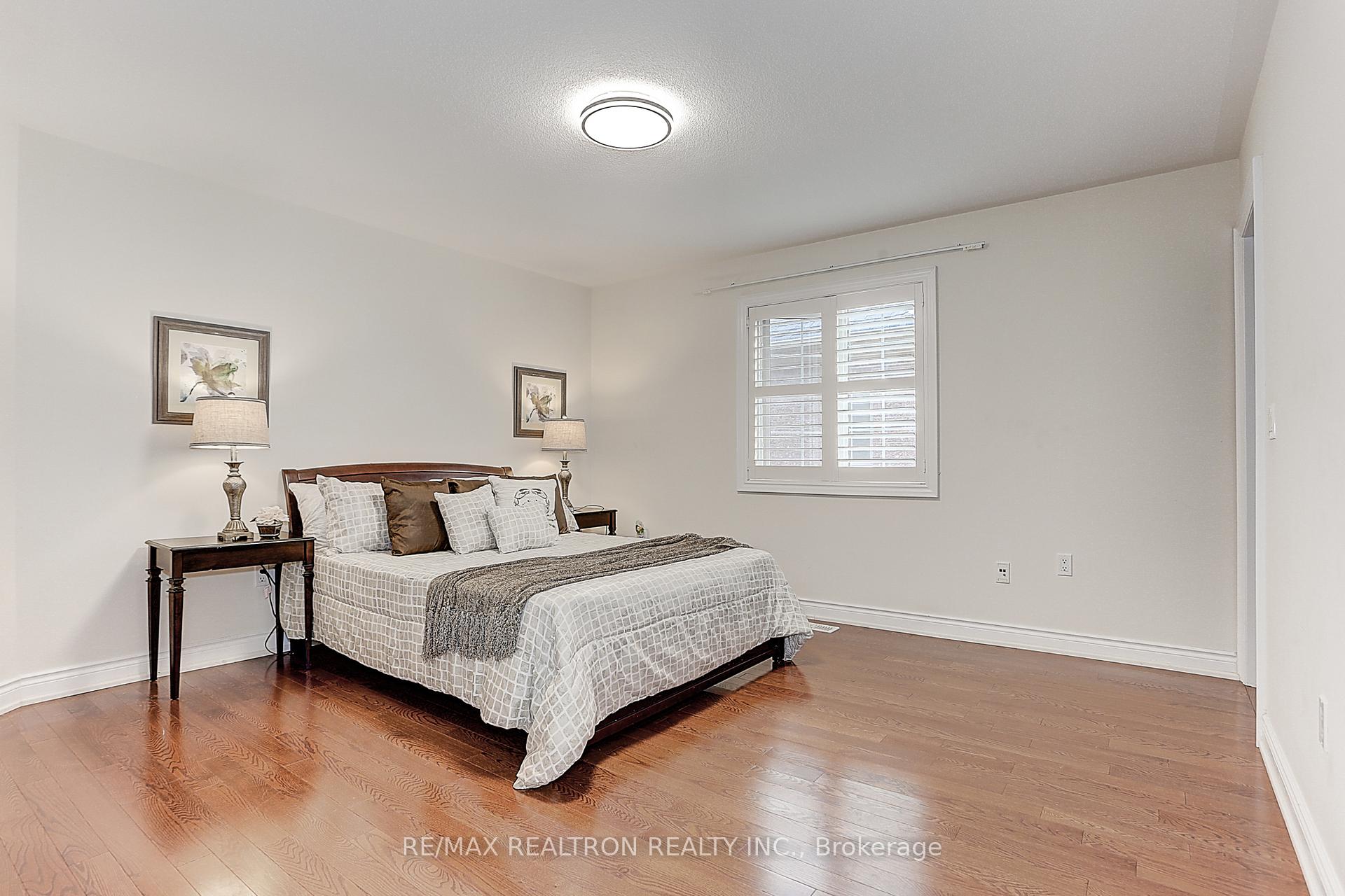 Photo 31 of 32 Dimarino Drive, Vaughan, Patterson — HOMEH