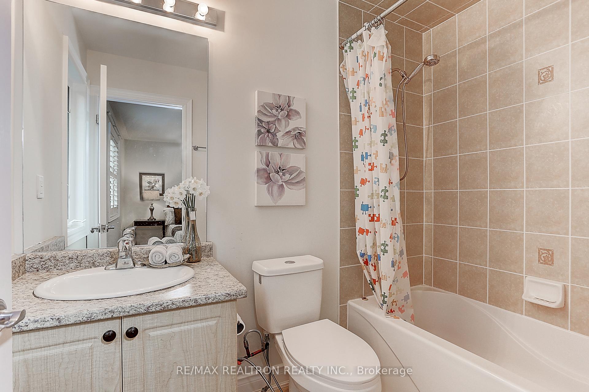 Photo 33 of 32 Dimarino Drive, Vaughan, Patterson — HOMEH