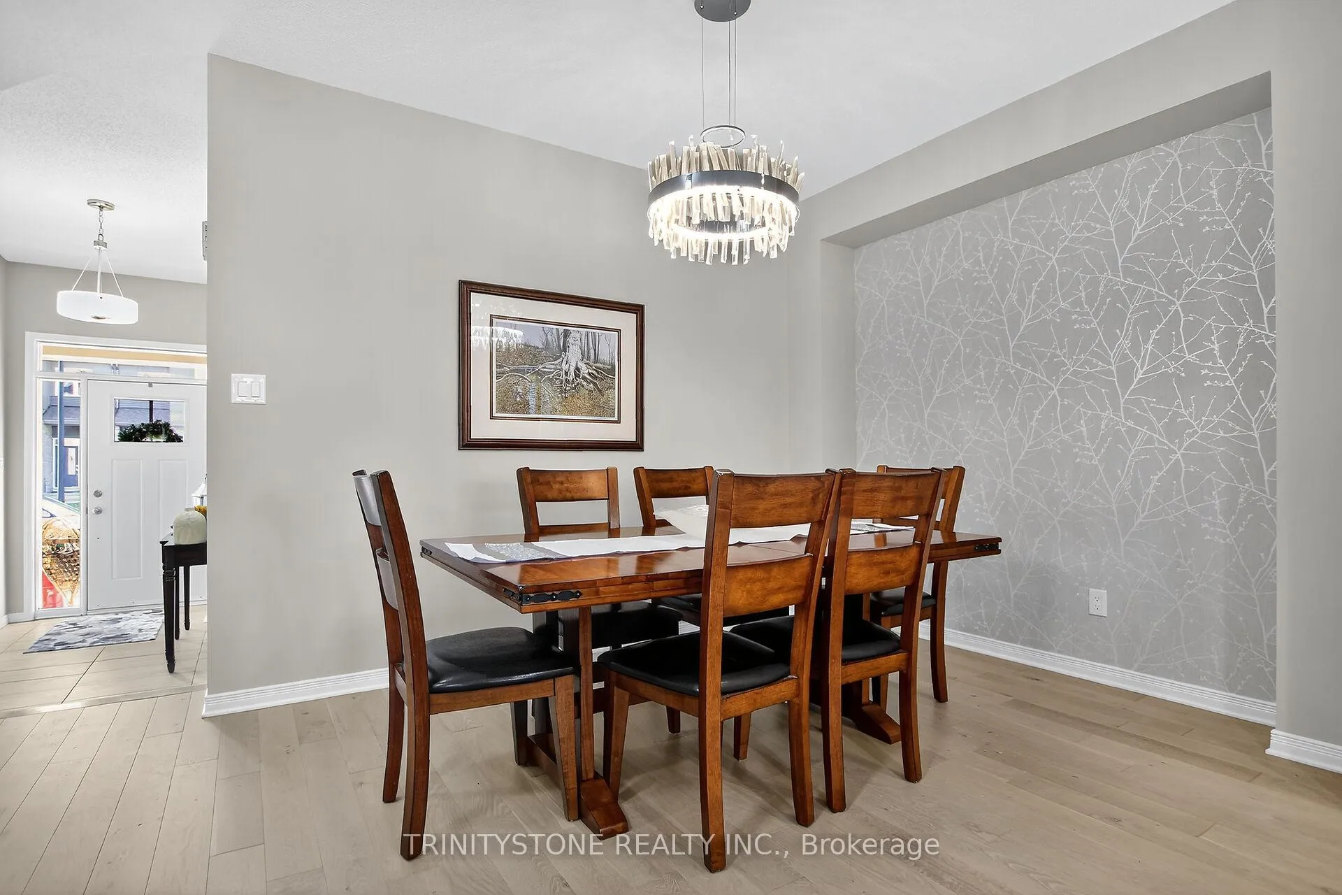 Photo 7 of 23 Riddell Street, Carleton Place — HOMEH