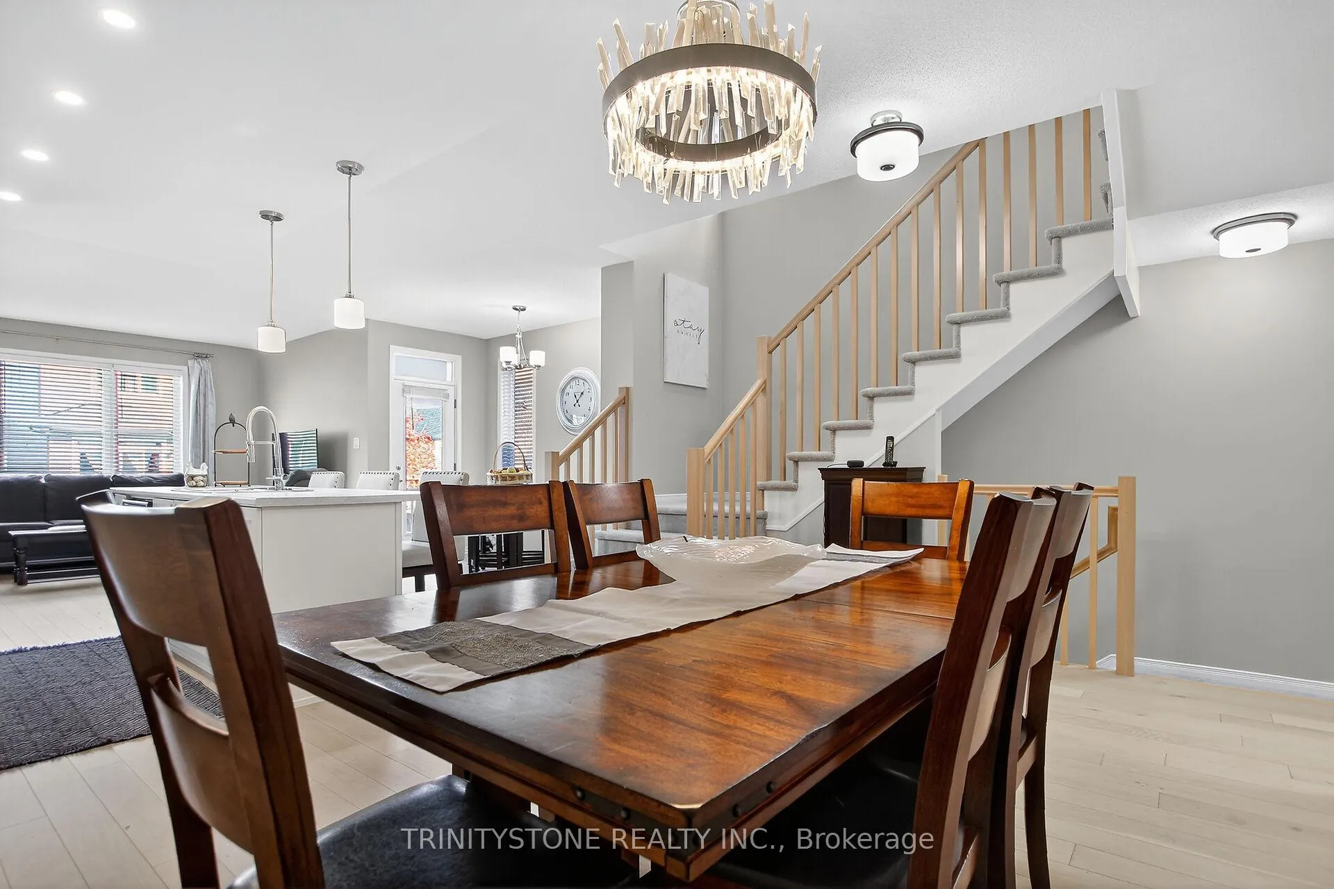 Photo 9 of 23 Riddell Street, Carleton Place — HOMEH