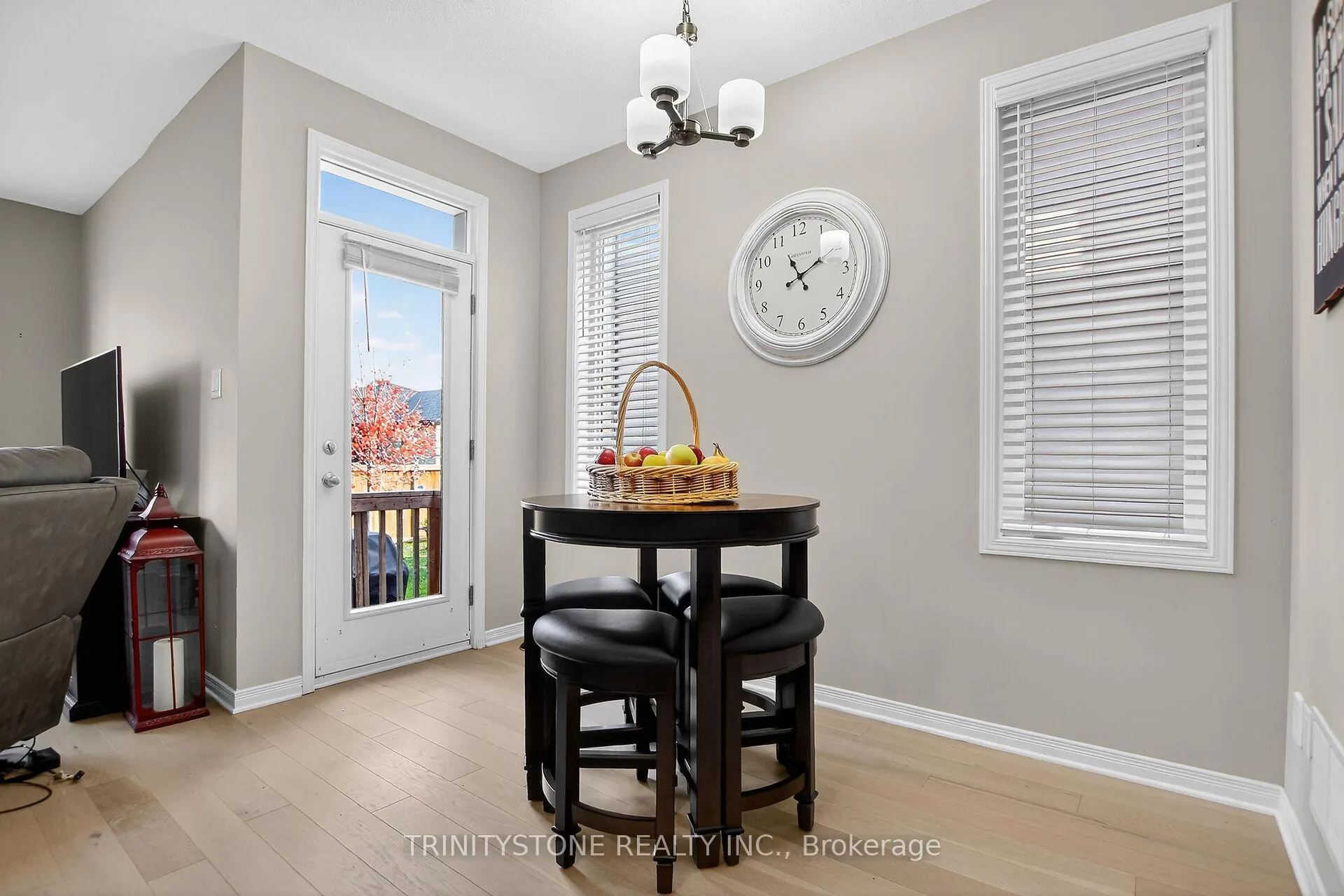 Photo 16 of 23 Riddell Street, Carleton Place — HOMEH