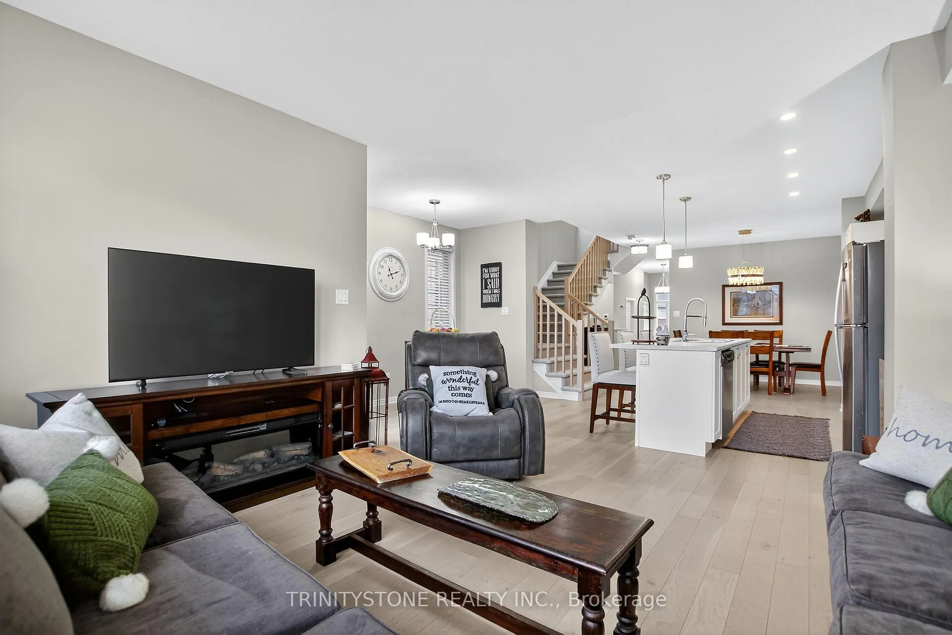 Photo 19 of 23 Riddell Street, Carleton Place — HOMEH