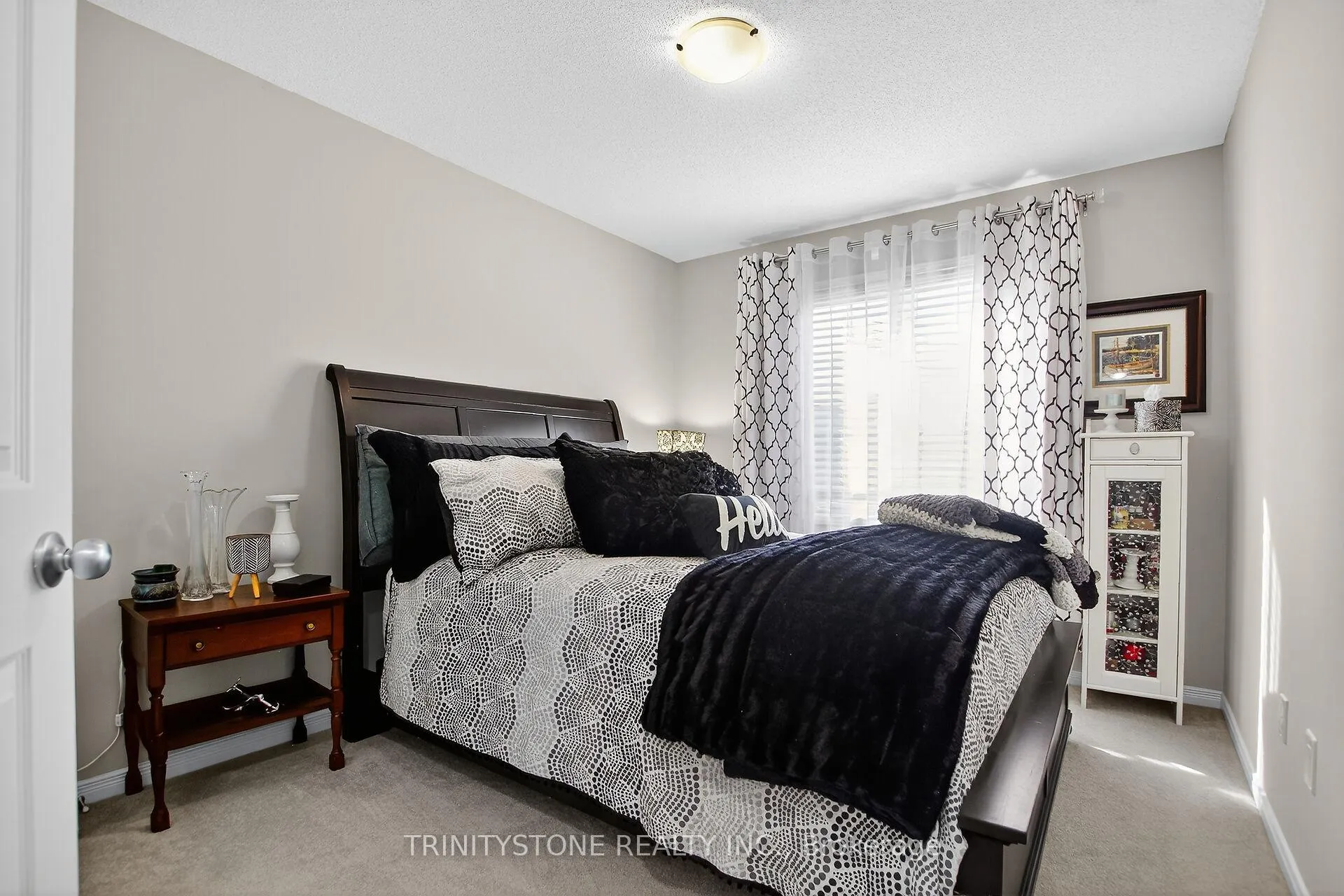 Photo 33 of 23 Riddell Street, Carleton Place — HOMEH