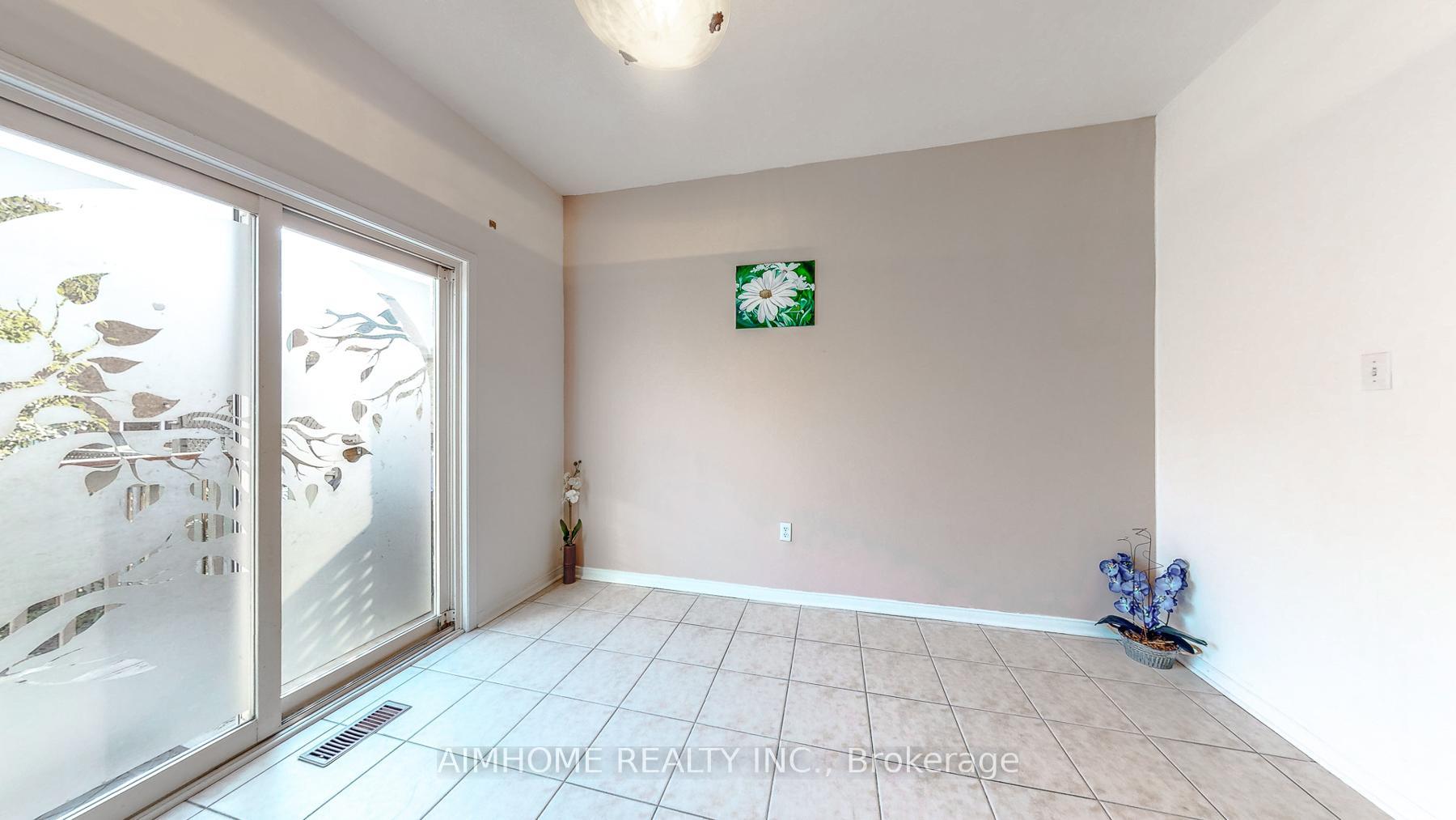 Photo 10 of 27 Novella Road, Vaughan, Patterson — HOMEH