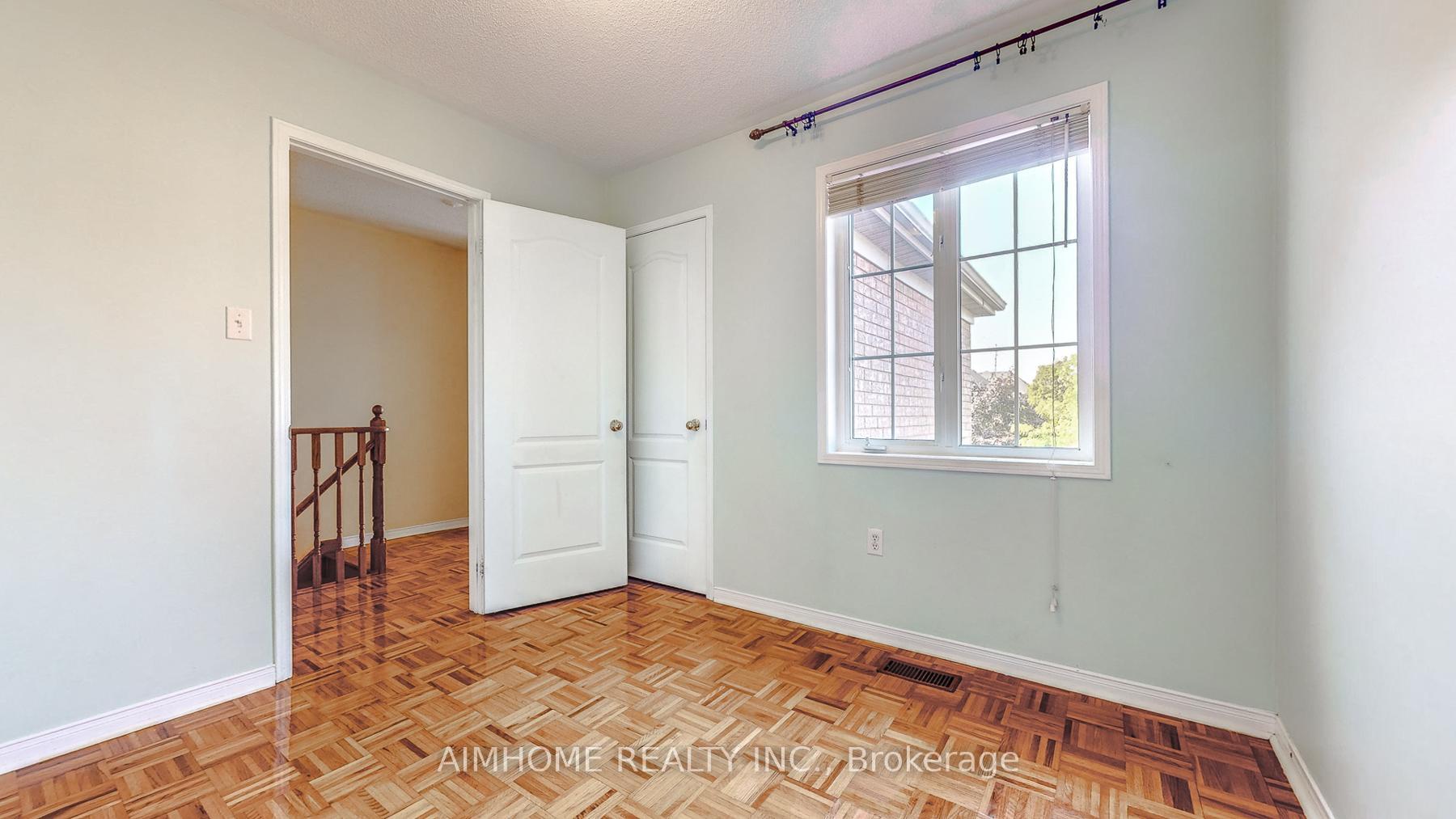 Photo 15 of 27 Novella Road, Vaughan, Patterson — HOMEH