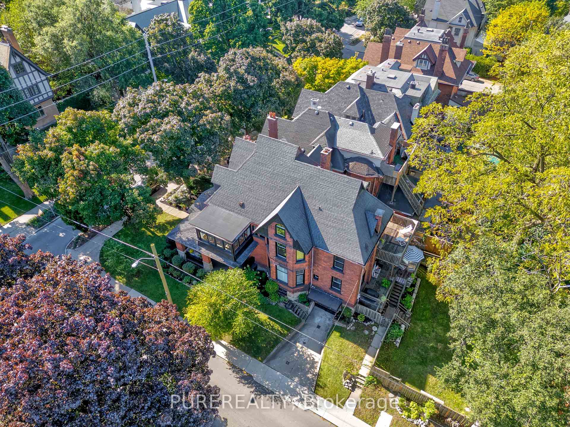 Photo 3 of 114 Aberdeen Avenue, Hamilton, Durand — HOMEH