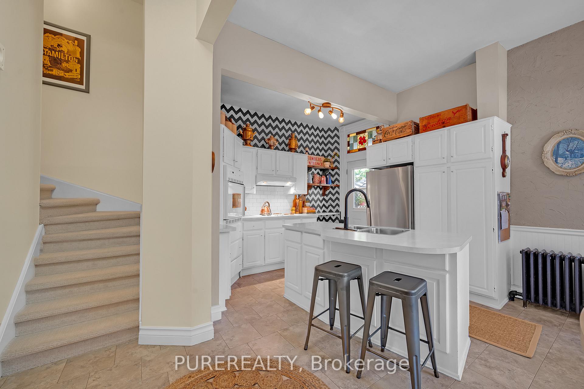 Photo 13 of 114 Aberdeen Avenue, Hamilton, Durand — HOMEH