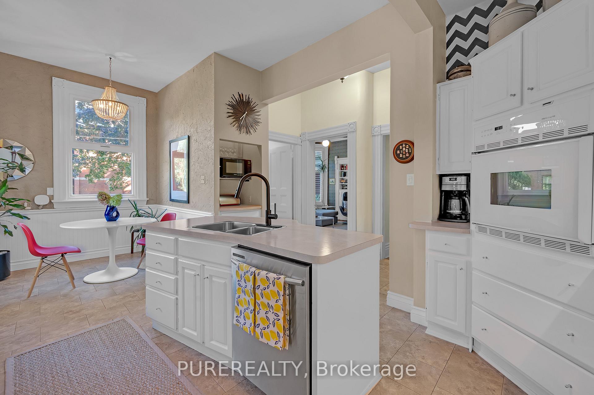Photo 15 of 114 Aberdeen Avenue, Hamilton, Durand — HOMEH