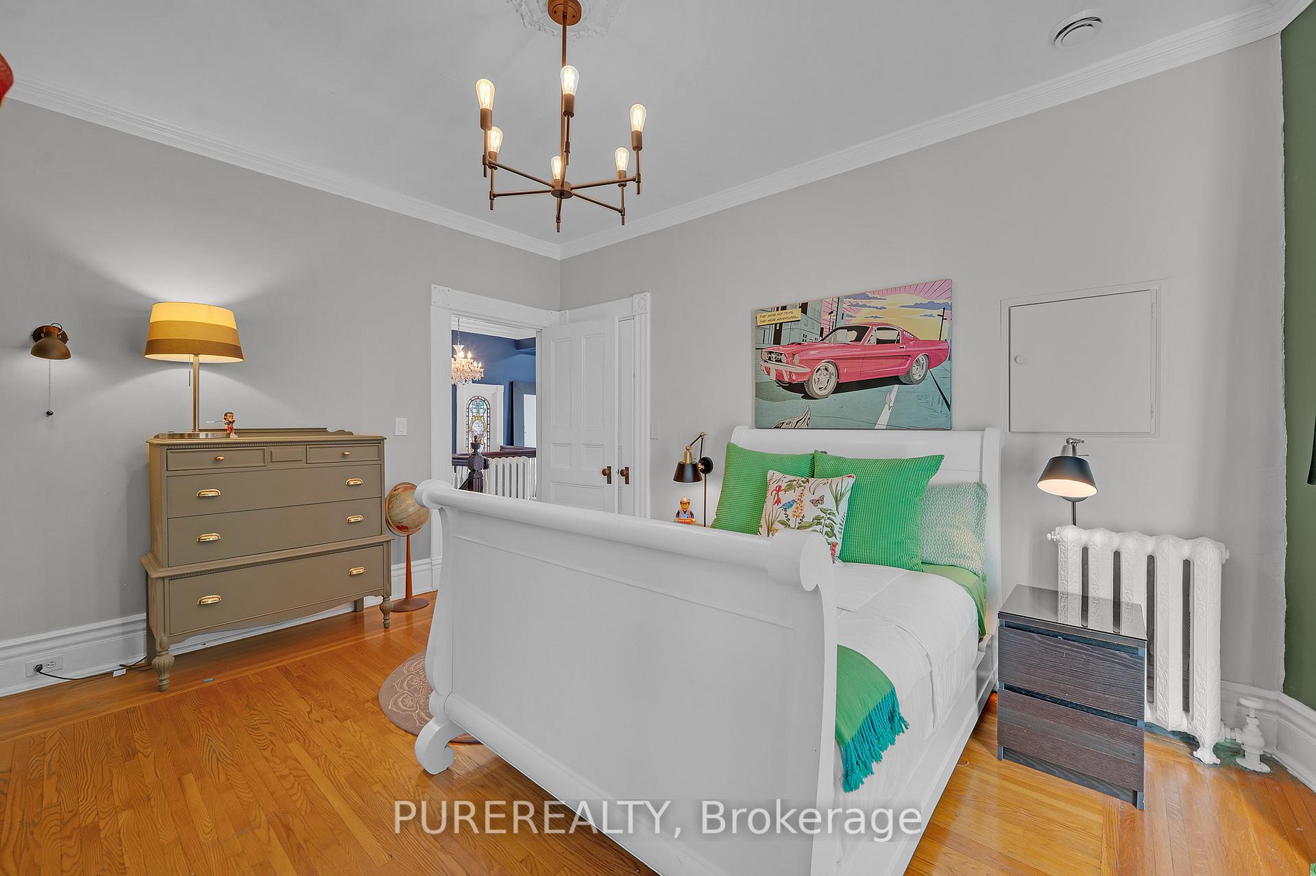 Photo 24 of 114 Aberdeen Avenue, Hamilton, Durand — HOMEH
