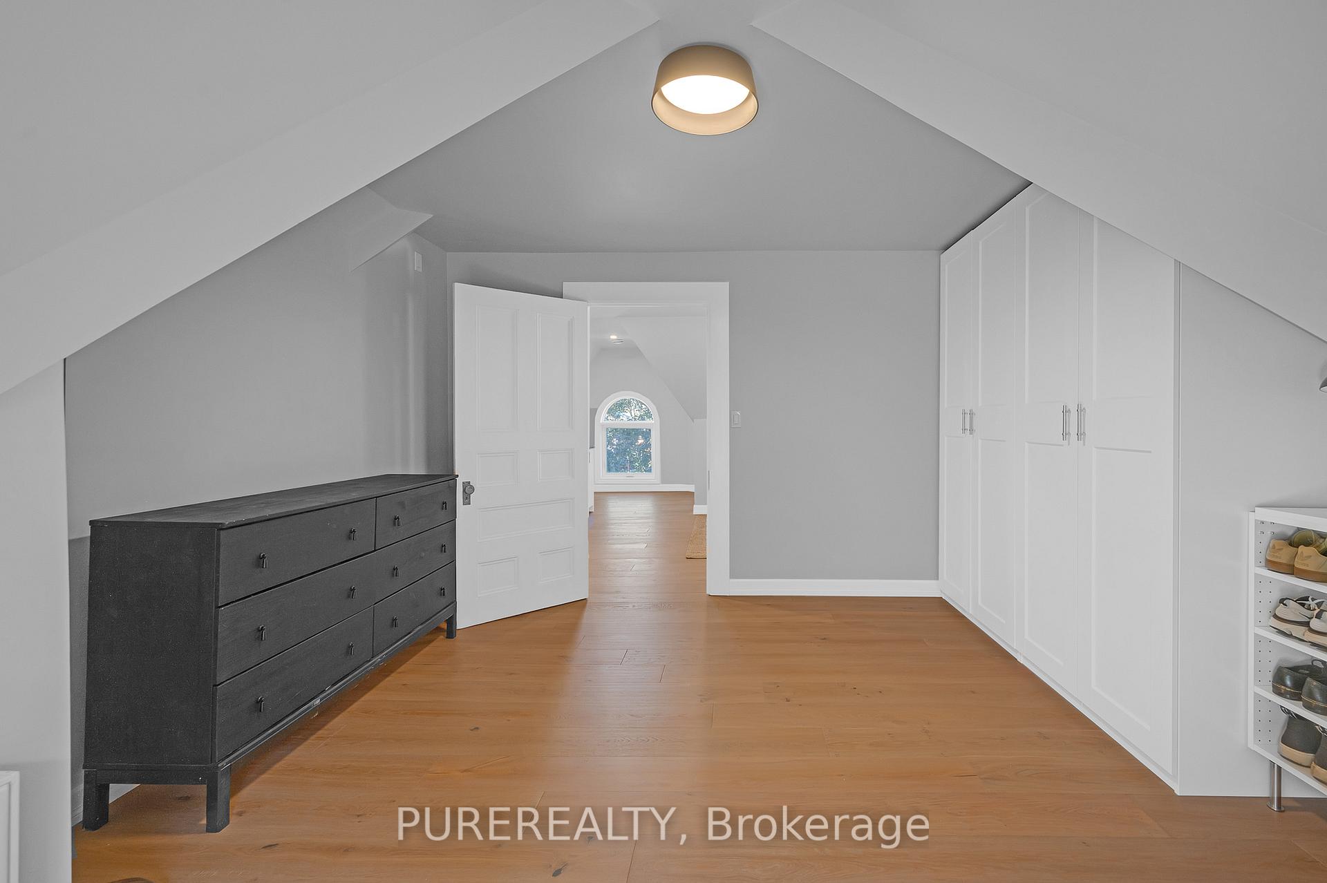 Photo 35 of 114 Aberdeen Avenue, Hamilton, Durand — HOMEH