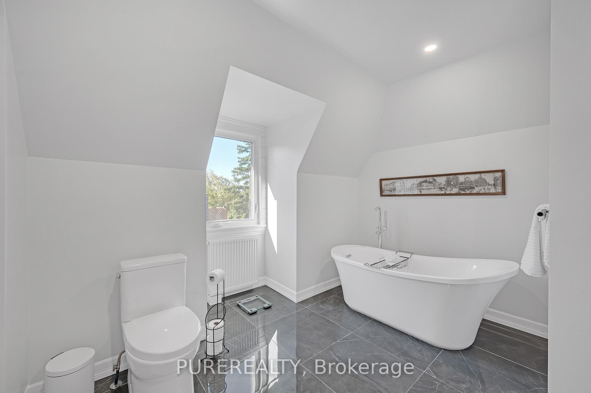 Photo 37 of 114 Aberdeen Avenue, Hamilton, Durand — HOMEH