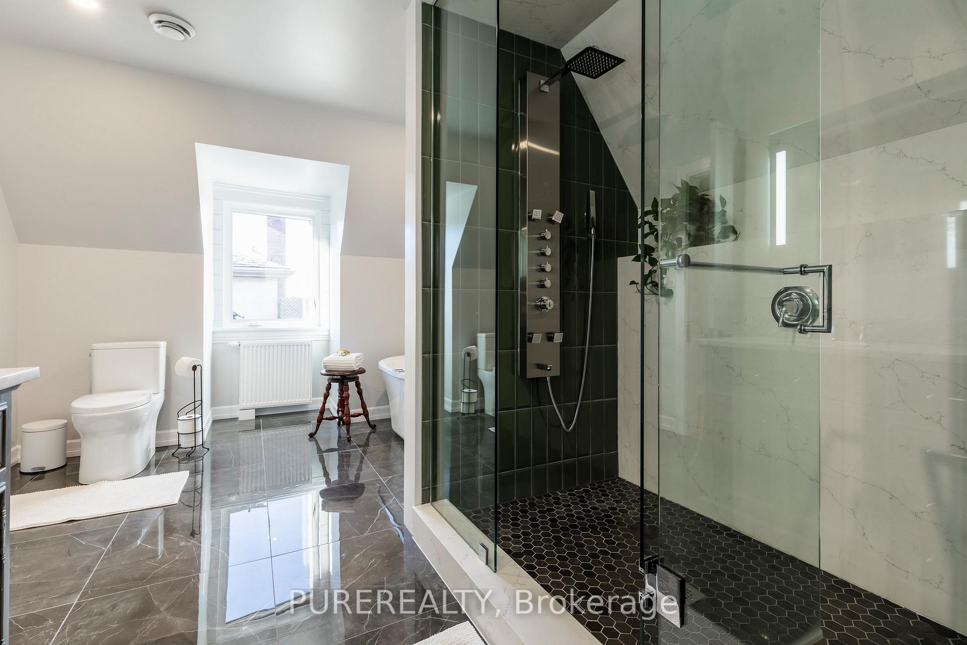 Photo 39 of 114 Aberdeen Avenue, Hamilton, Durand — HOMEH