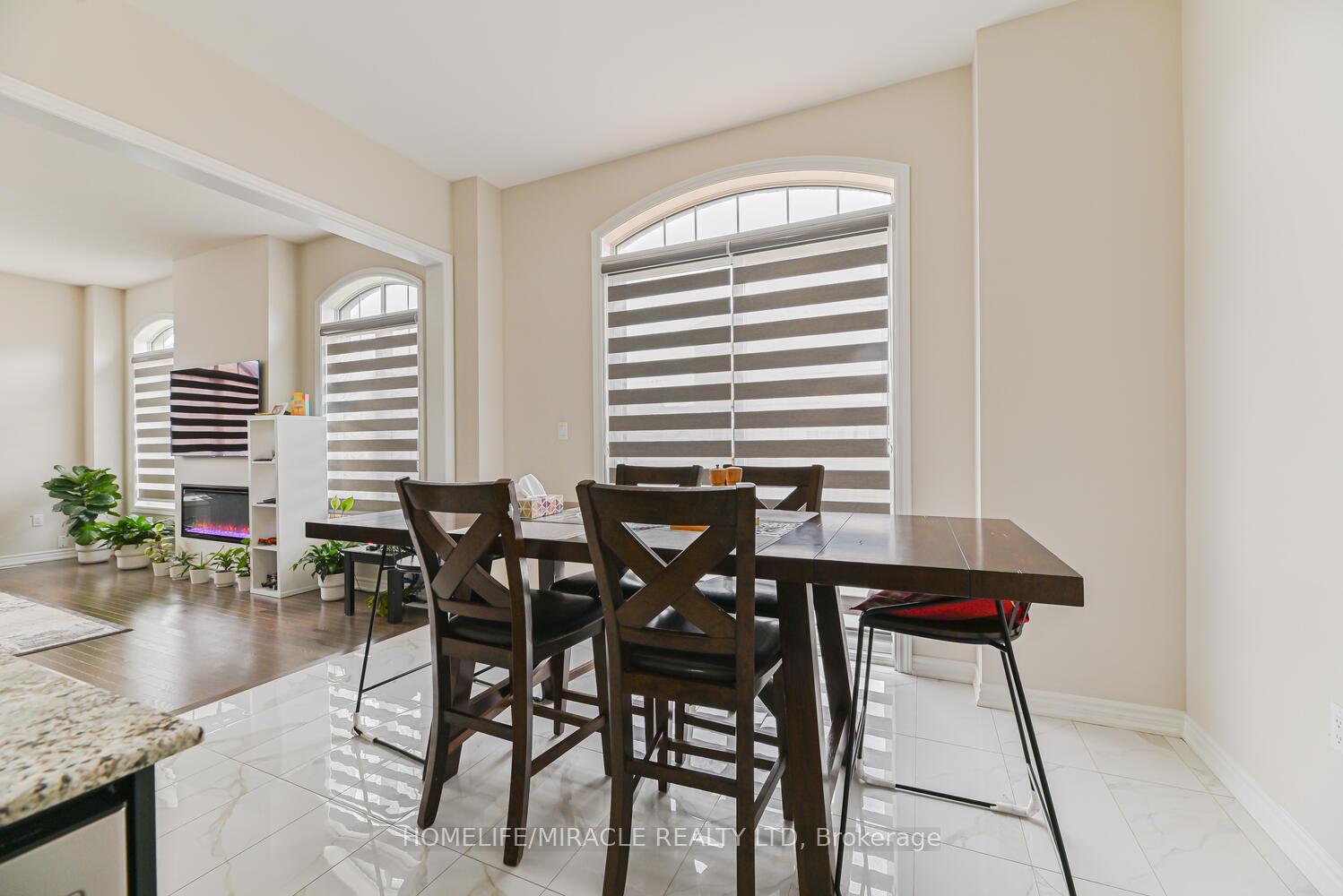 Photo 17 of 9 Bavenden Crescent, Brampton, Credit Valley — HOMEH