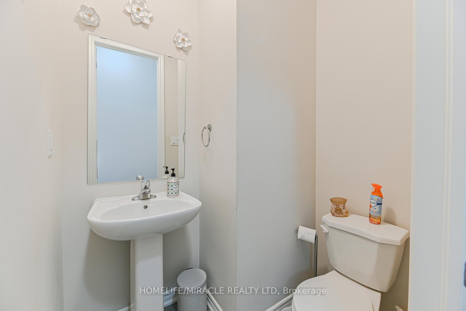 Photo 43 of 9 Bavenden Crescent, Brampton, Credit Valley — HOMEH