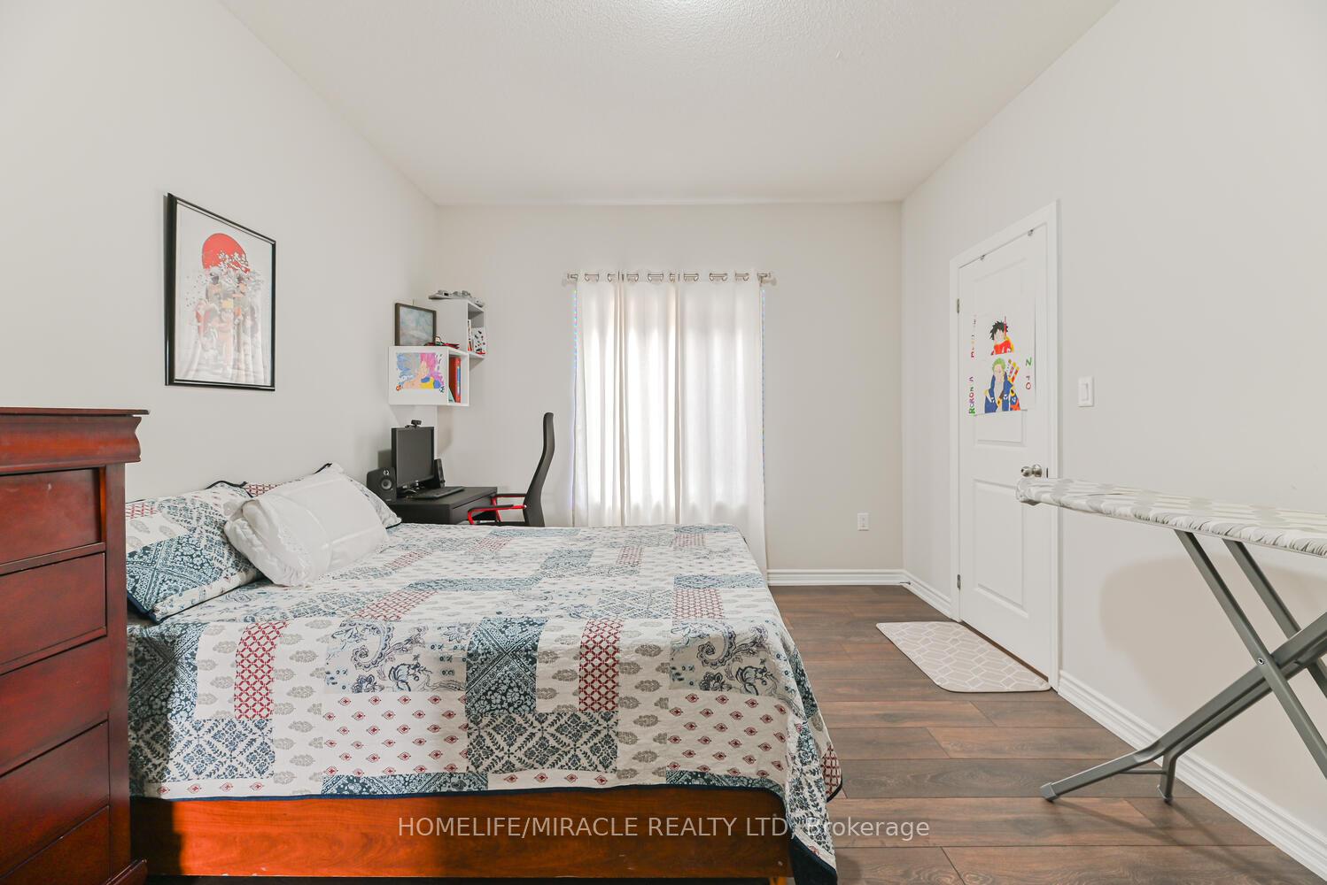 Photo 18 of 9 Bavenden Crescent, Brampton, Credit Valley — HOMEH