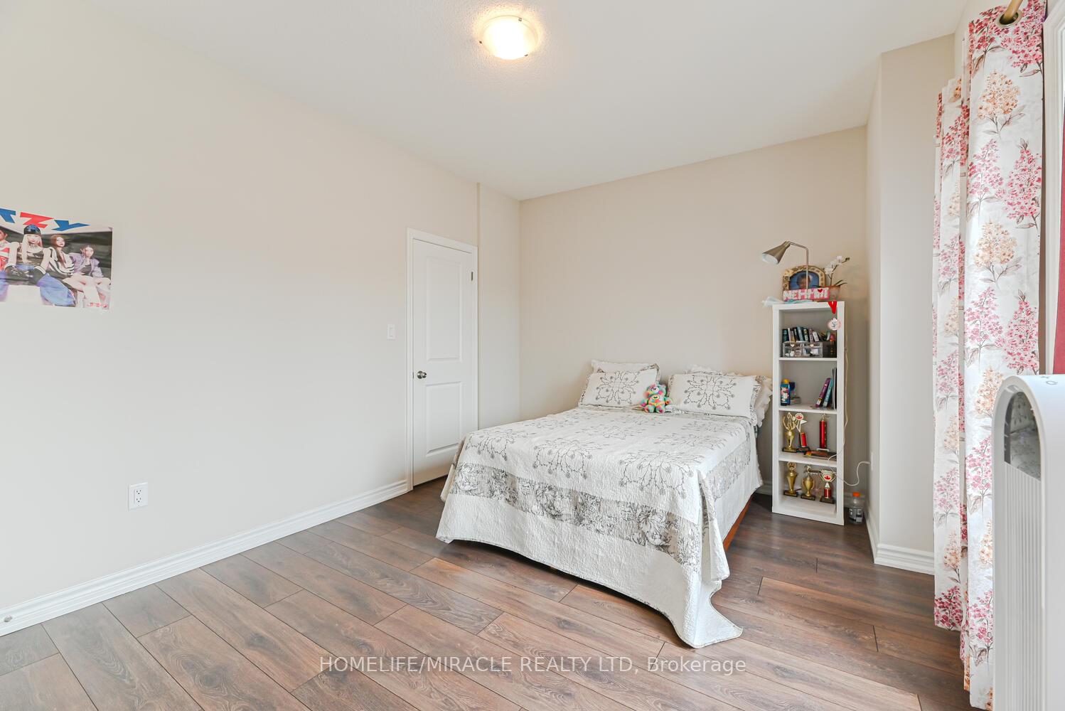 Photo 30 of 9 Bavenden Crescent, Brampton, Credit Valley — HOMEH