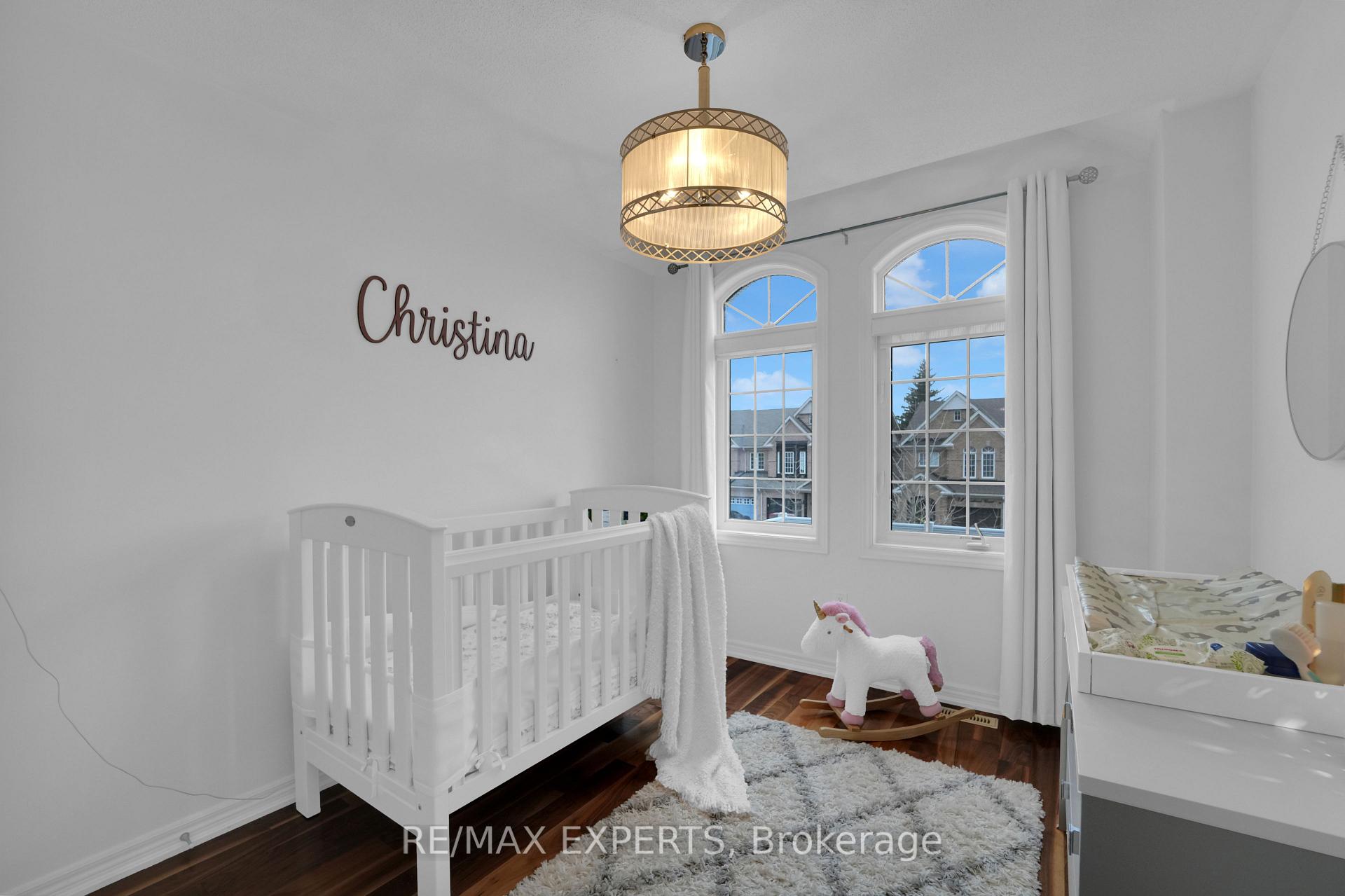 Photo 24 of 41 Crestbank Court, Vaughan, Rural Vaughan — HOMEH