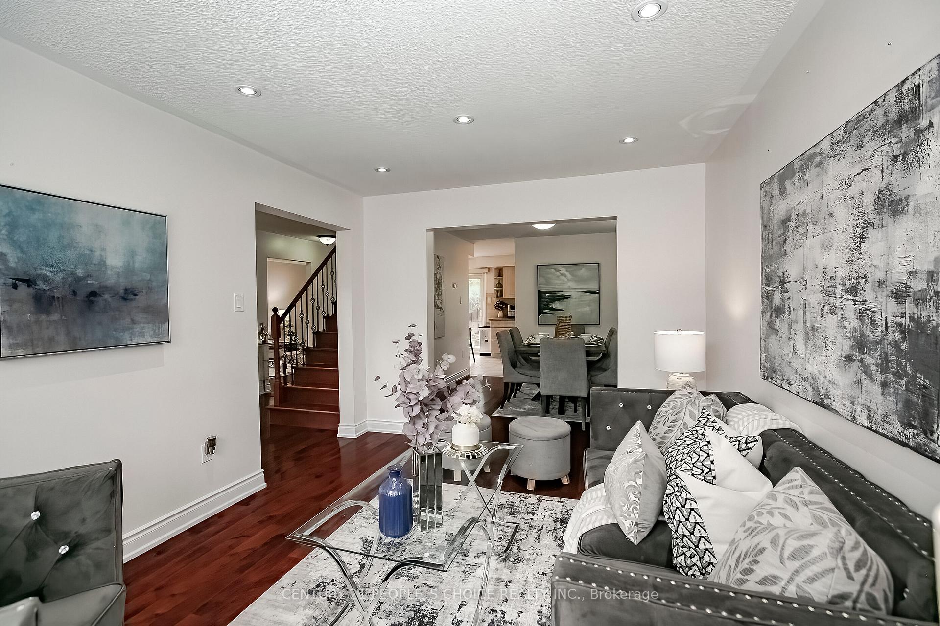 Photo 8 of 24 Vivians Crescent, Brampton, Fletcher's West — HOMEH