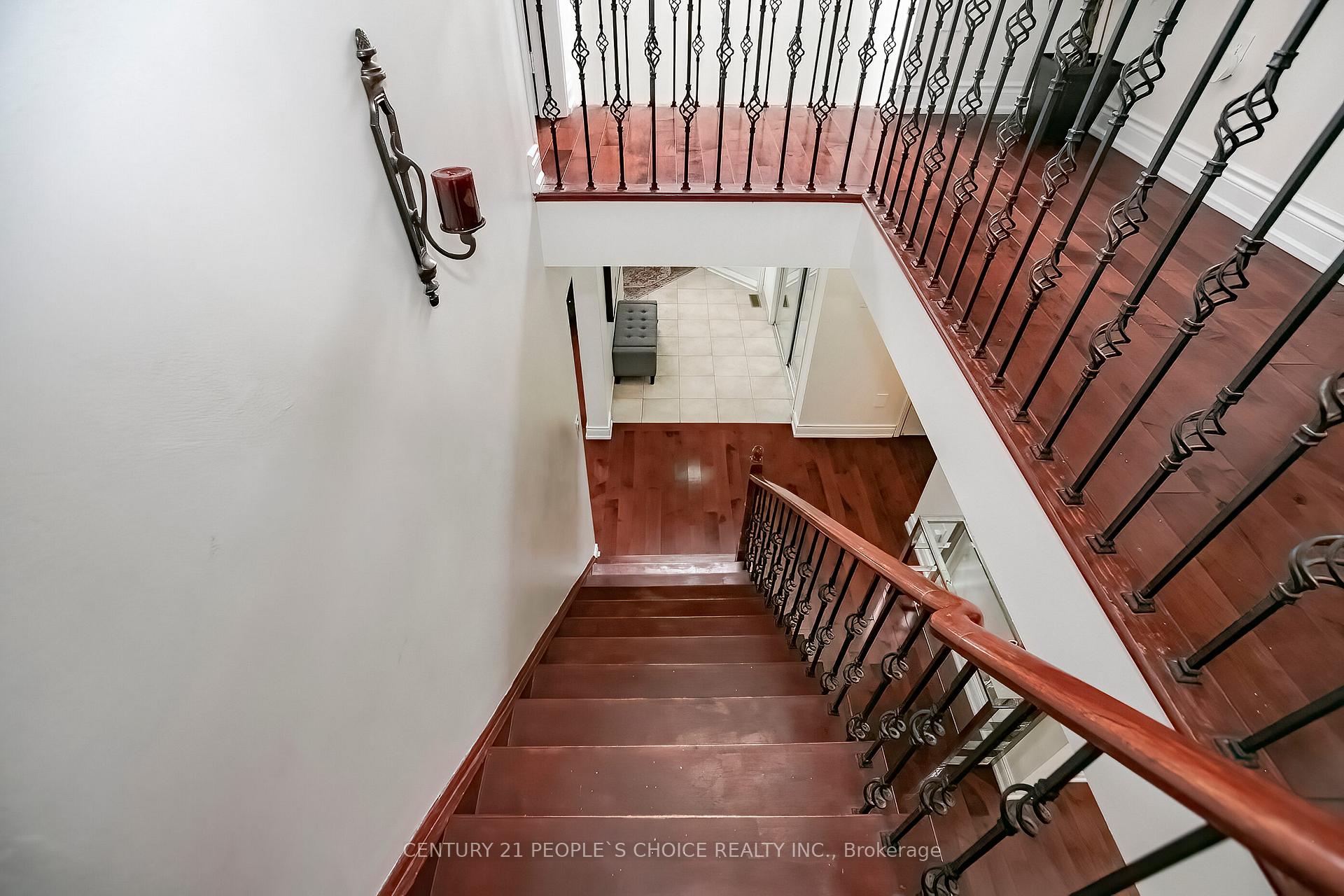 Photo 19 of 24 Vivians Crescent, Brampton, Fletcher's West — HOMEH