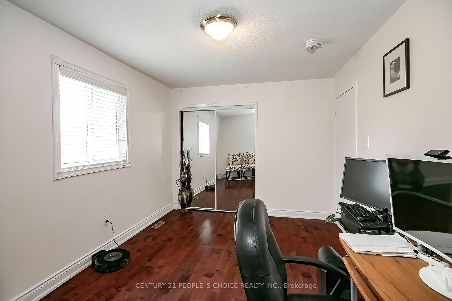 Photo 30 of 24 Vivians Crescent, Brampton, Fletcher's West — HOMEH