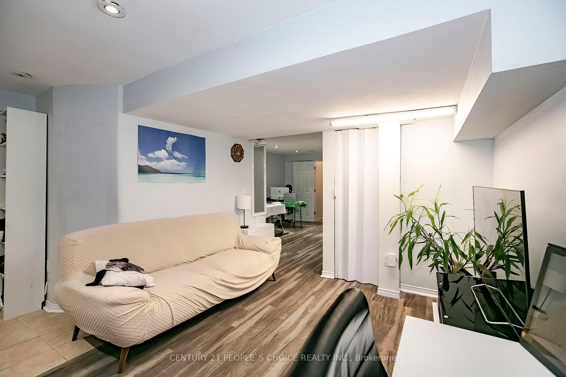 Photo 35 of 24 Vivians Crescent, Brampton, Fletcher's West — HOMEH