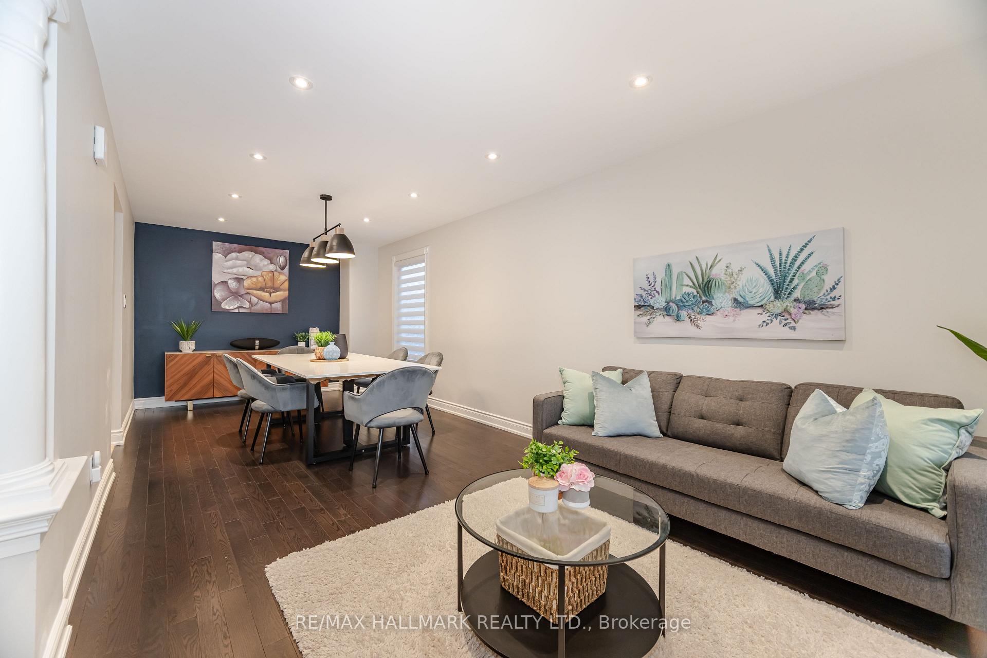 Photo 5 of 189 Patna Crescent, Vaughan, Maple — HOMEH