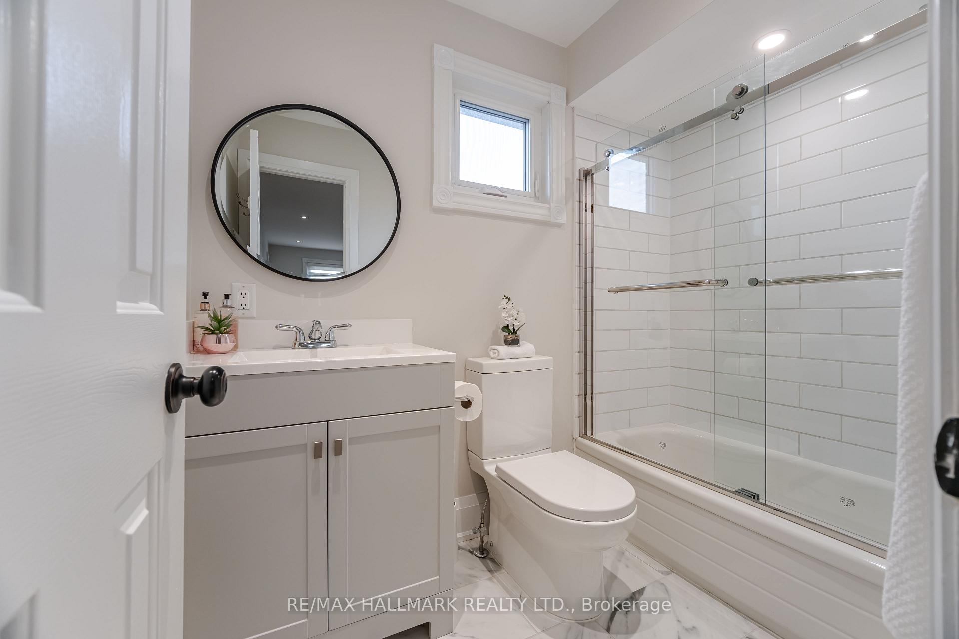 Photo 21 of 189 Patna Crescent, Vaughan, Maple — HOMEH