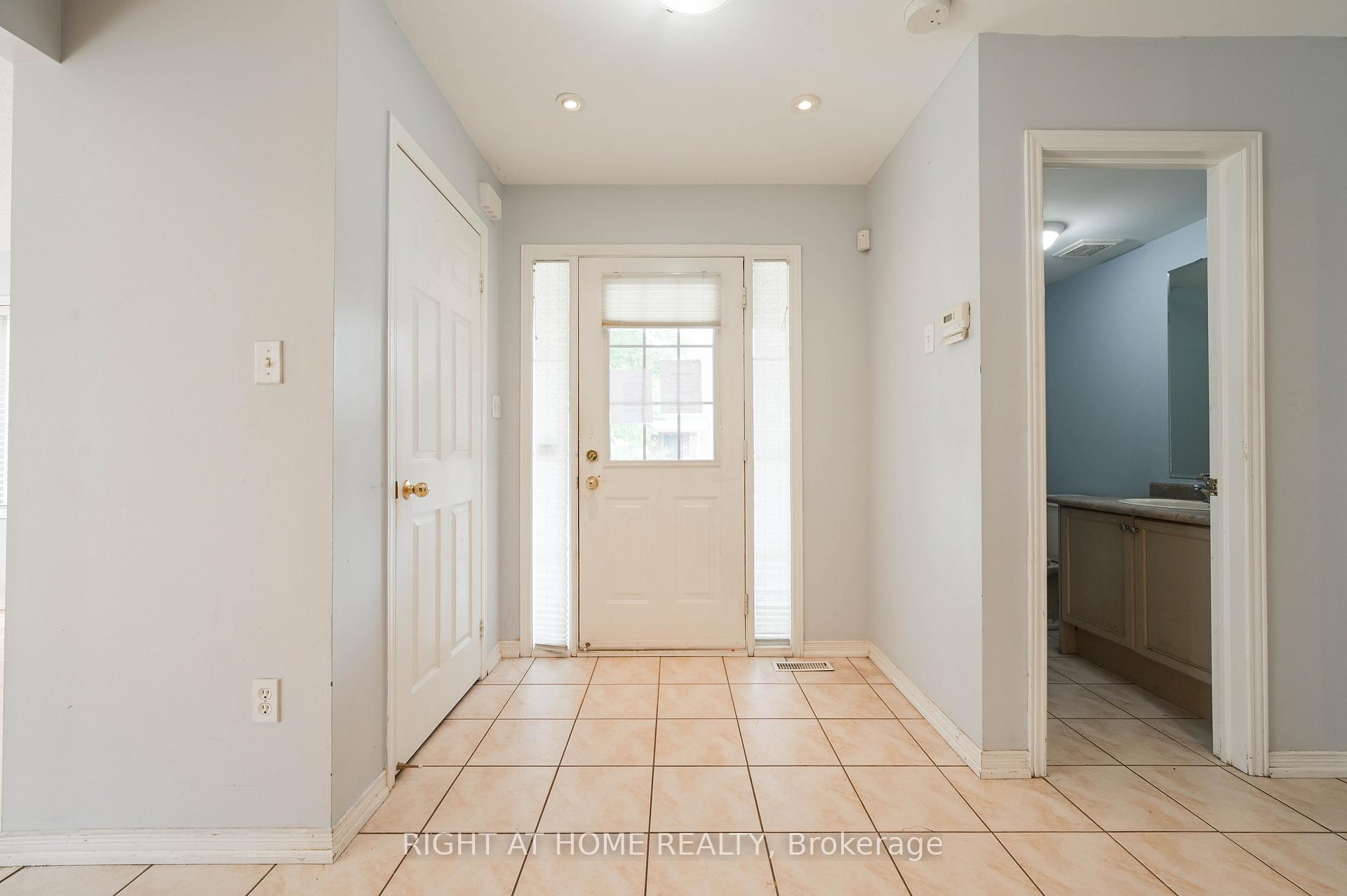 Photo 2 of 138 Zia Dodda Crescent, Brampton, Bram East — HOMEH