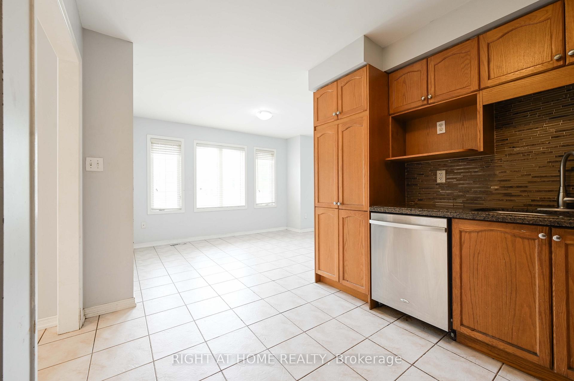 Photo 3 of 138 Zia Dodda Crescent, Brampton, Bram East — HOMEH