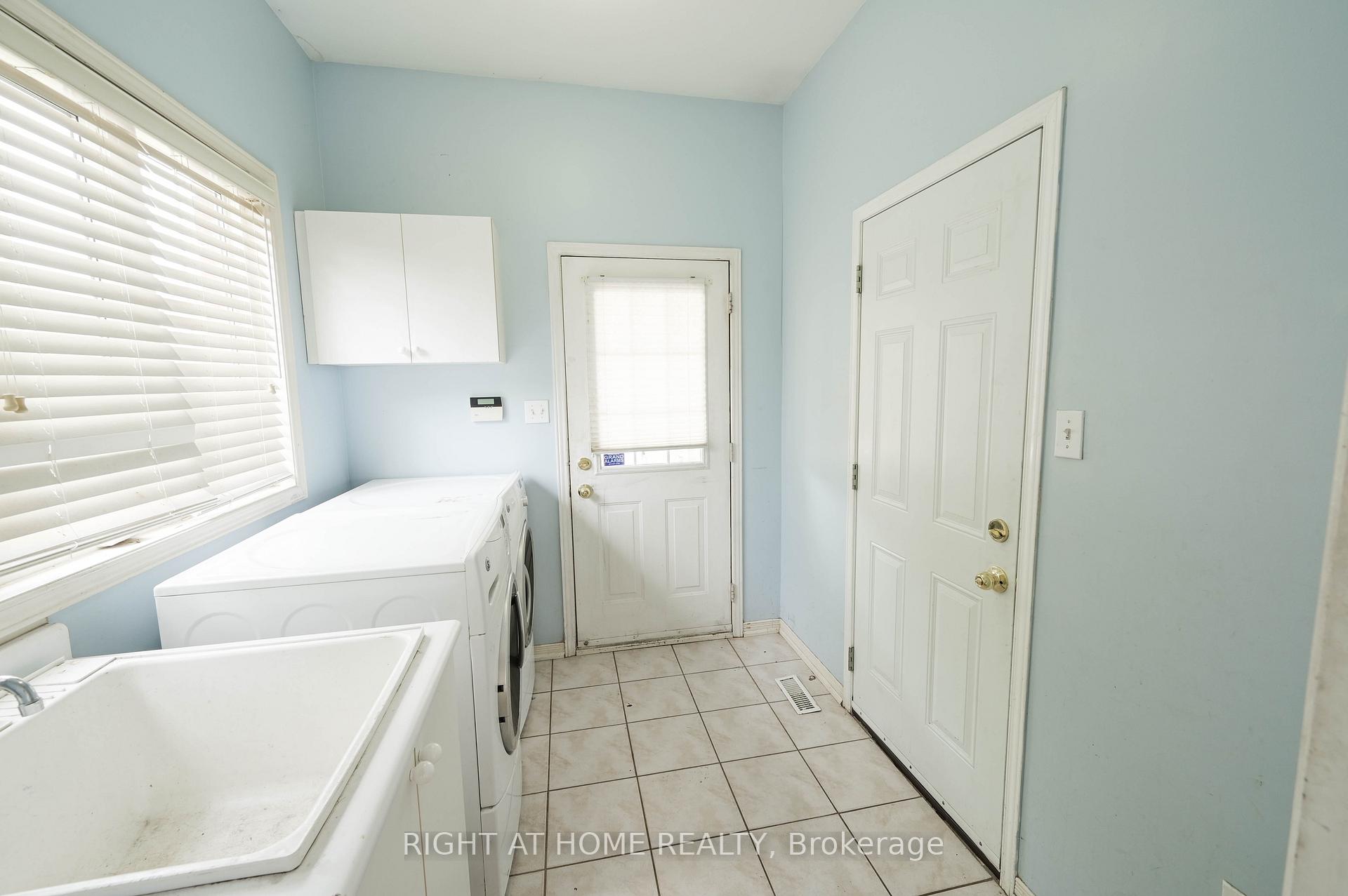 Photo 13 of 138 Zia Dodda Crescent, Brampton, Bram East — HOMEH