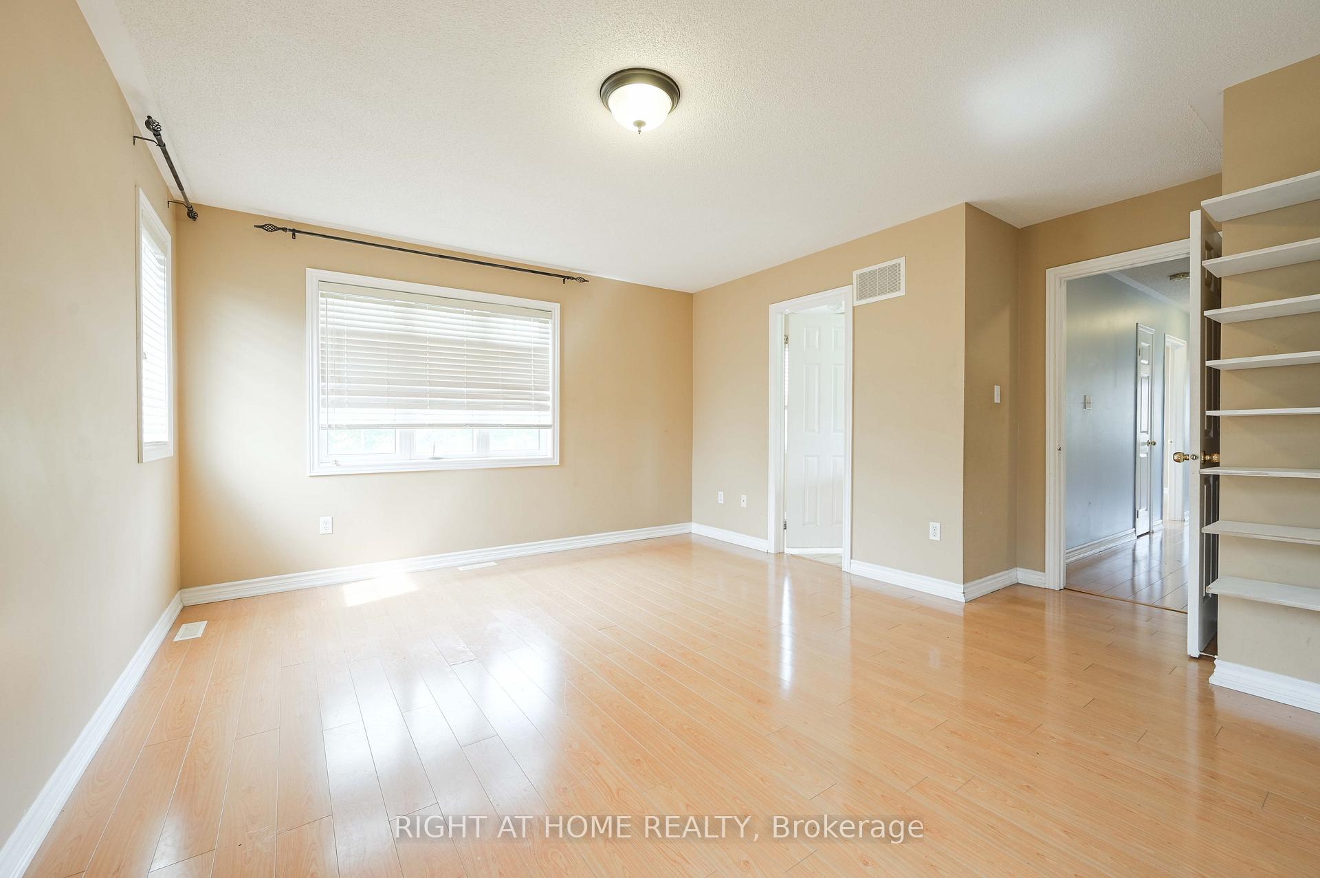 Photo 11 of 138 Zia Dodda Crescent, Brampton, Bram East — HOMEH