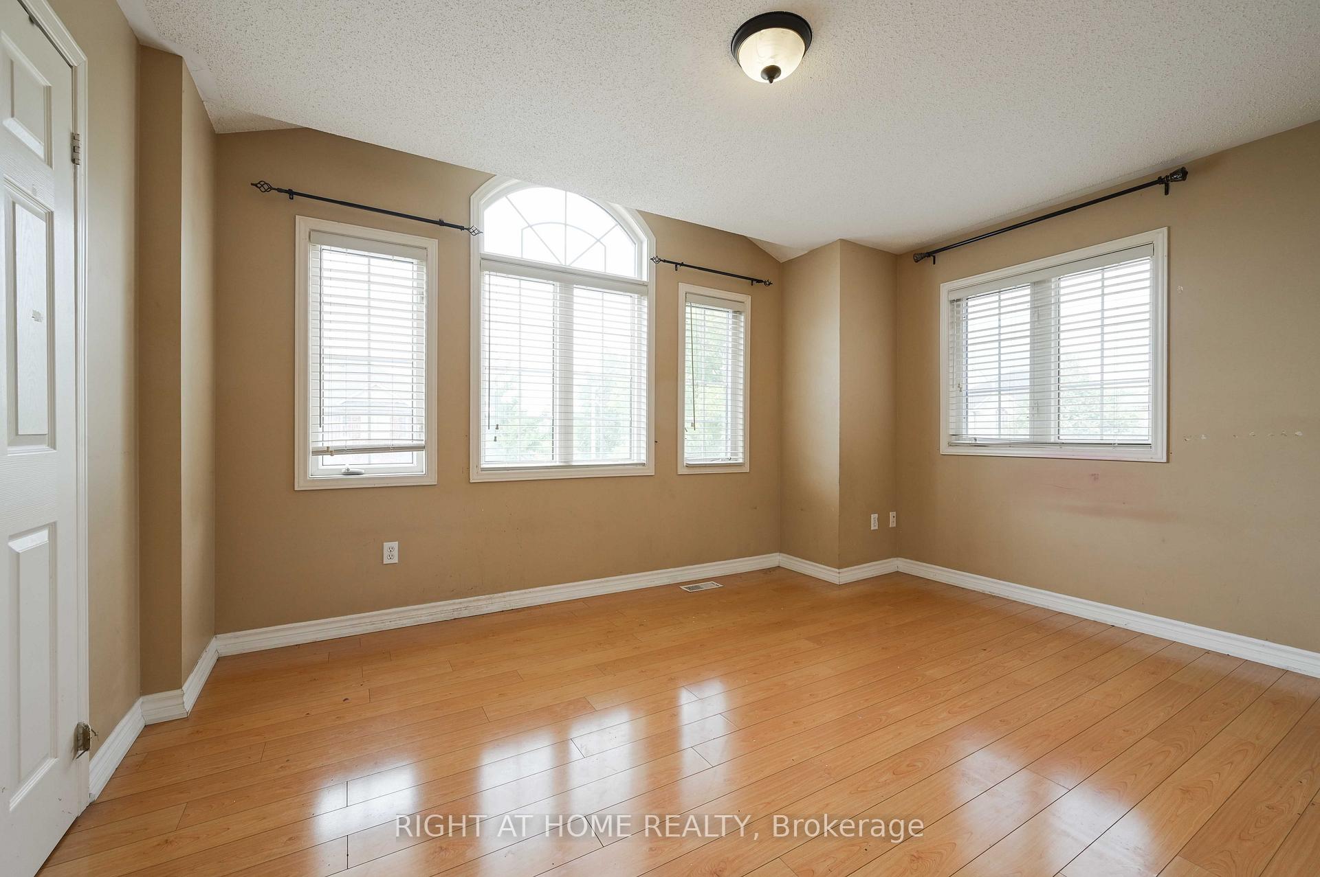 Photo 9 of 138 Zia Dodda Crescent, Brampton, Bram East — HOMEH