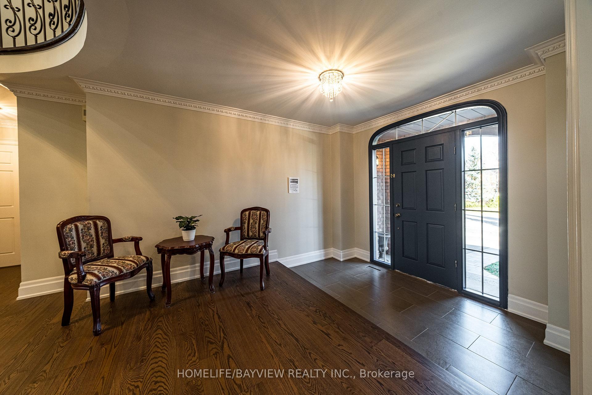 Photo 2 of 583 Velmar Drive, Vaughan, East Woodbridge — HOMEH