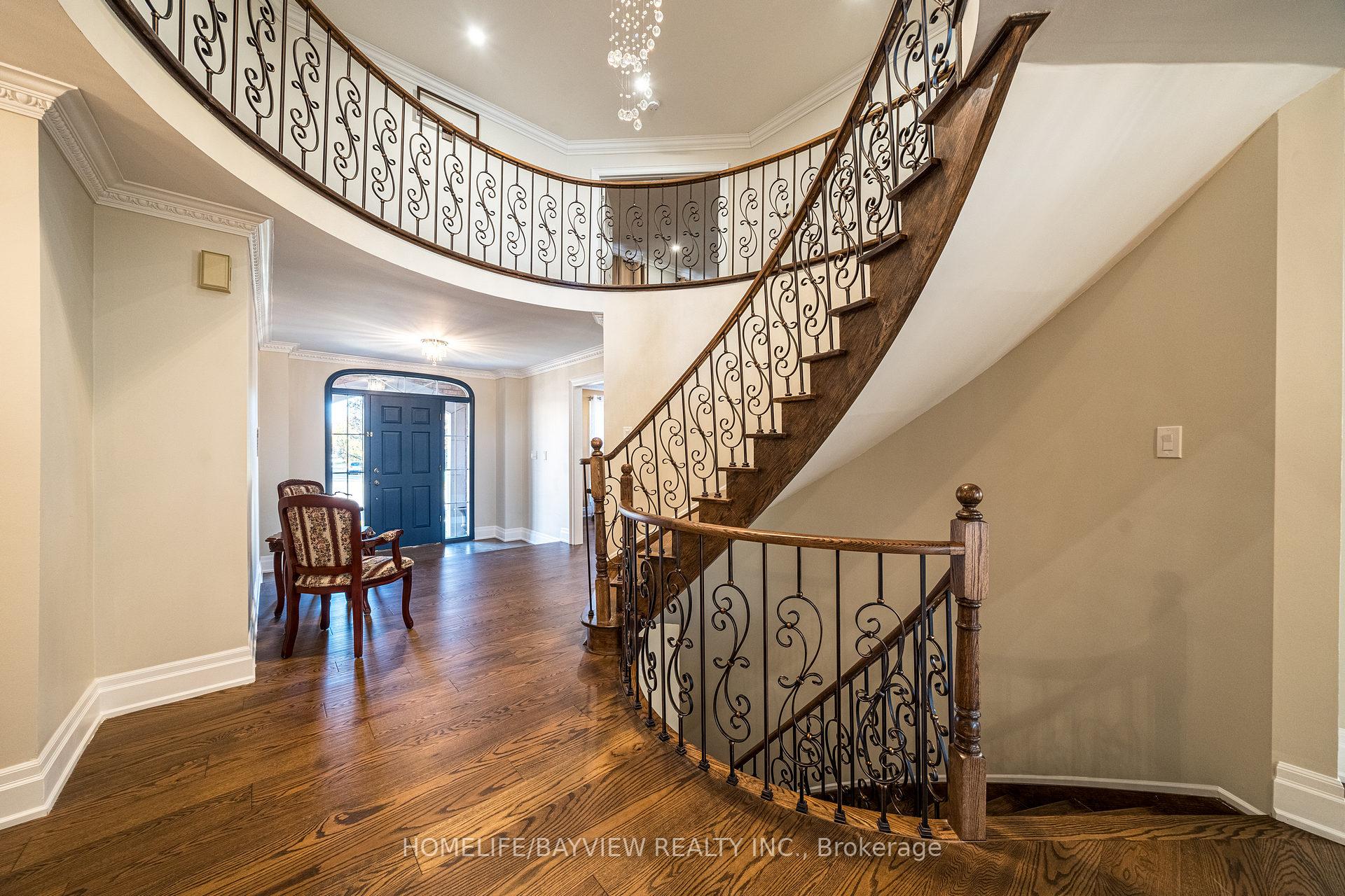Photo 14 of 583 Velmar Drive, Vaughan, East Woodbridge — HOMEH