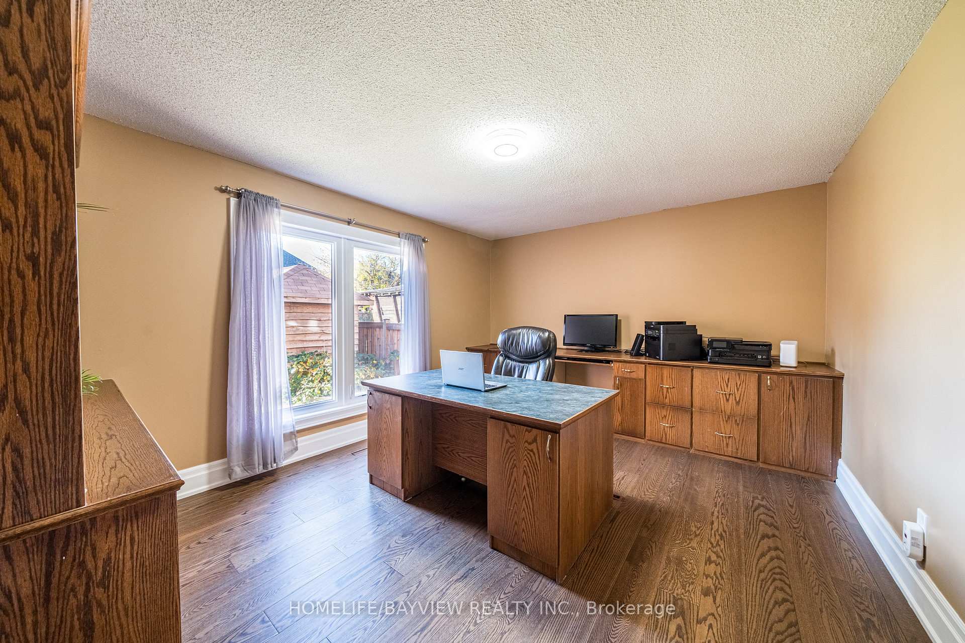 Photo 17 of 583 Velmar Drive, Vaughan, East Woodbridge — HOMEH