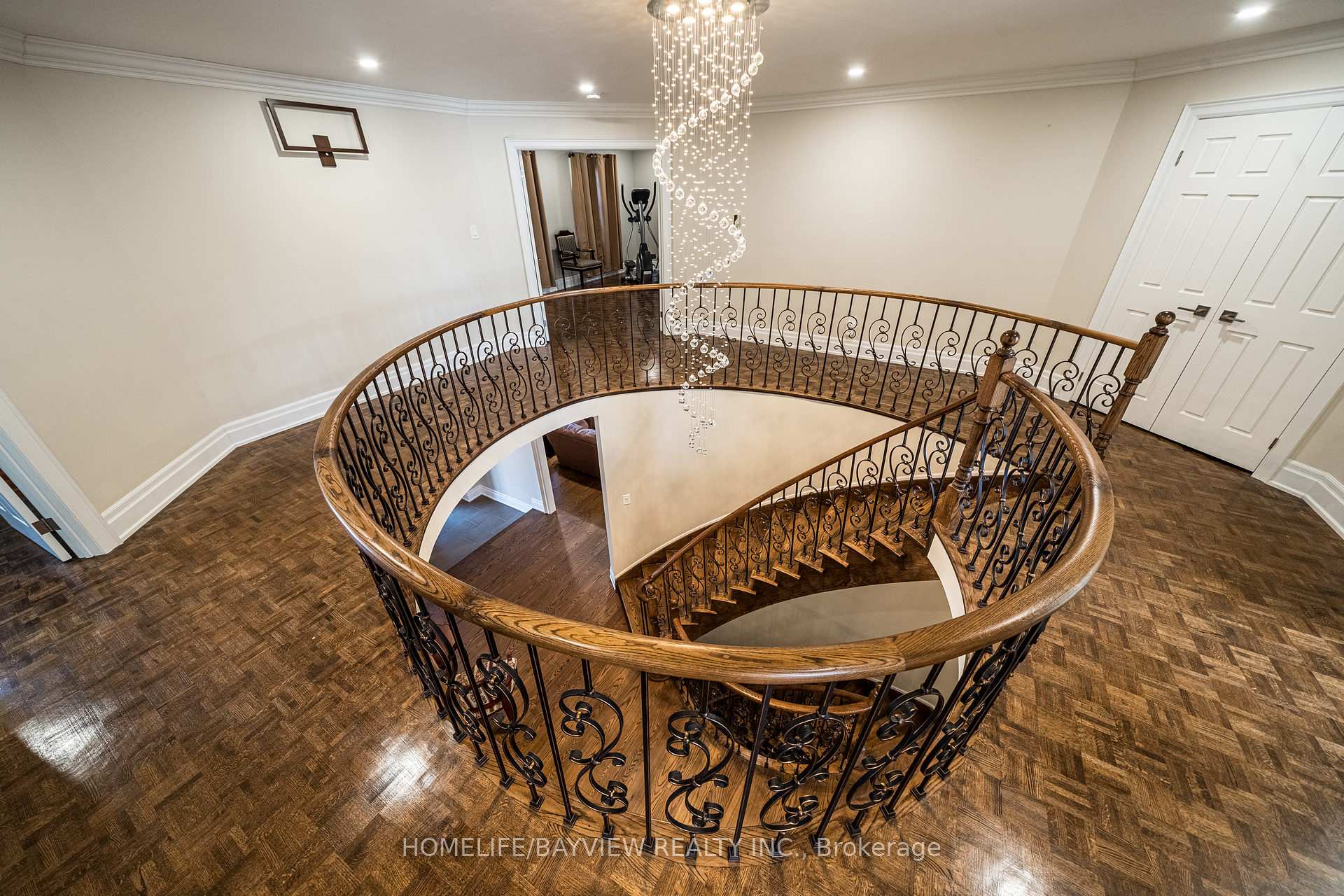 Photo 19 of 583 Velmar Drive, Vaughan, East Woodbridge — HOMEH
