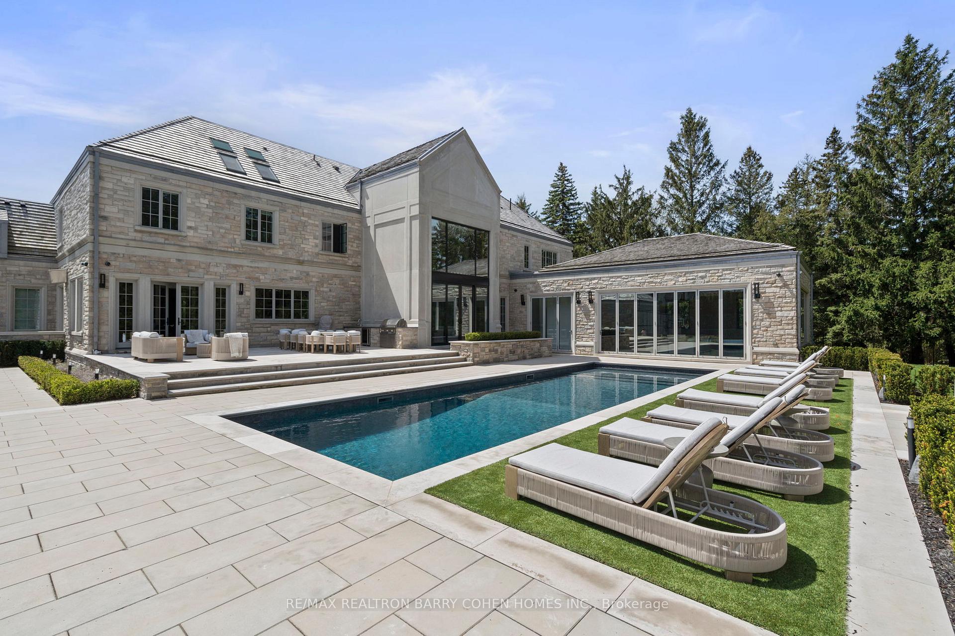 Photo 37 of 186 Pine Valley Crescent, Vaughan, East Woodbridge — HOMEH