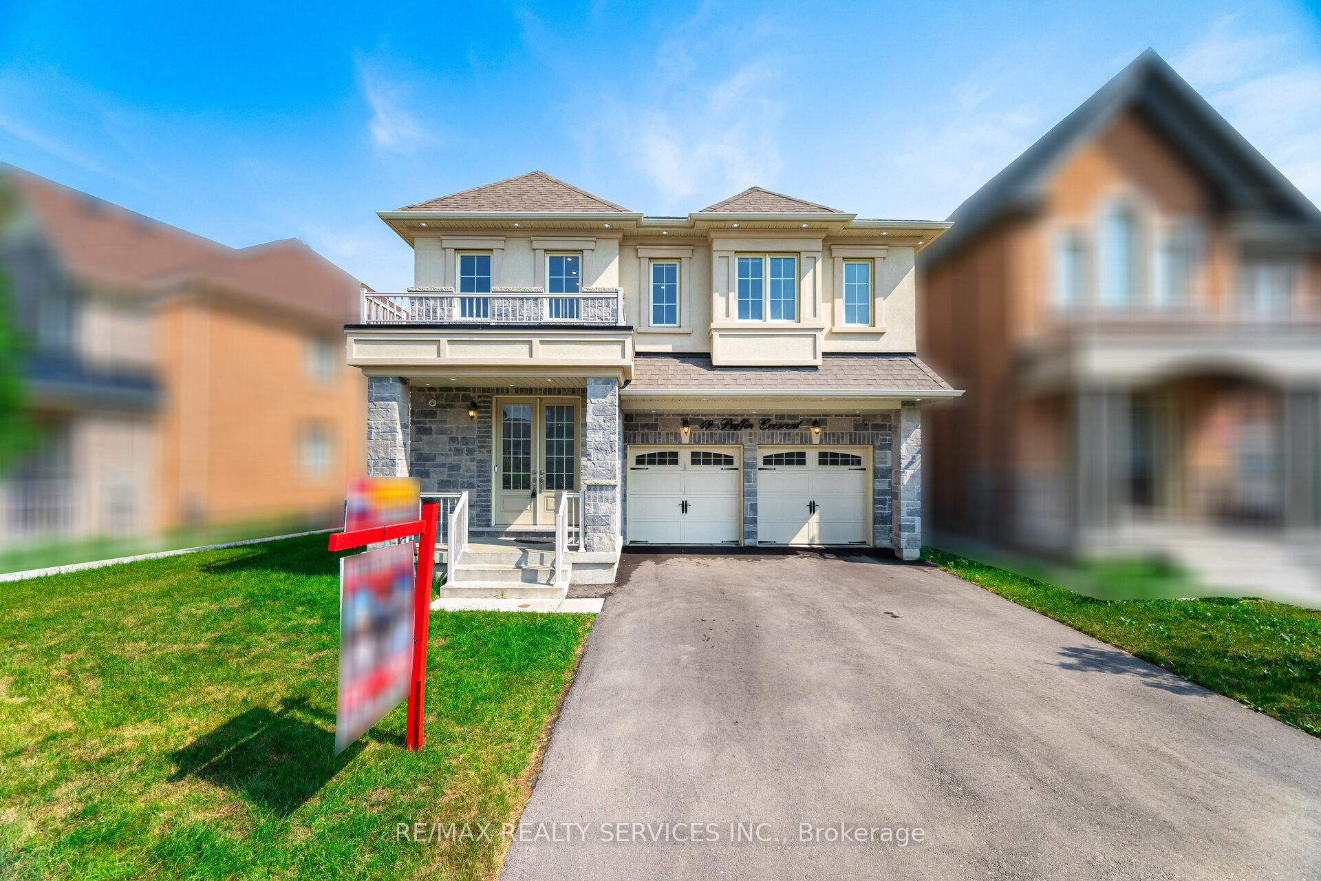 Photo 2 of 49 Puffin Crescent, Brampton, Sandringham-Wellington North — HOMEH