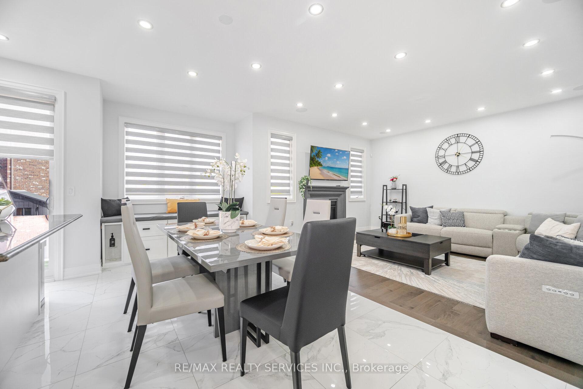 Photo 13 of 49 Puffin Crescent, Brampton, Sandringham-Wellington North — HOMEH