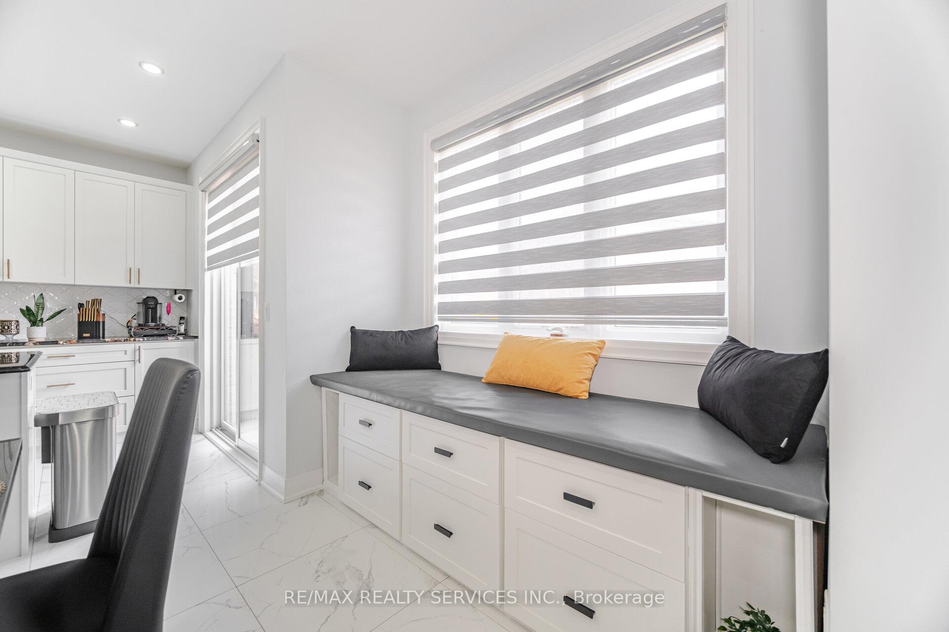 Photo 14 of 49 Puffin Crescent, Brampton, Sandringham-Wellington North — HOMEH
