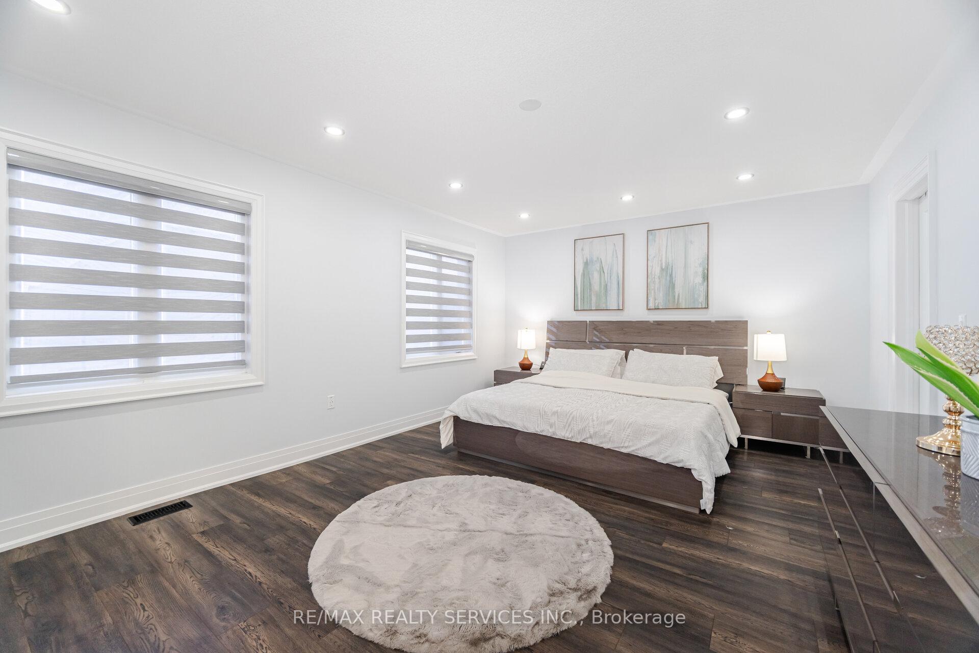 Photo 28 of 49 Puffin Crescent, Brampton, Sandringham-Wellington North — HOMEH