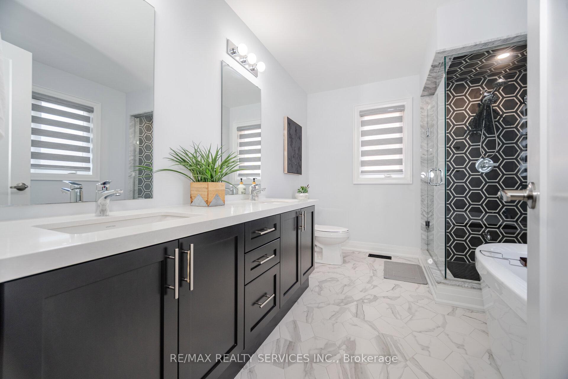 Photo 31 of 49 Puffin Crescent, Brampton, Sandringham-Wellington North — HOMEH