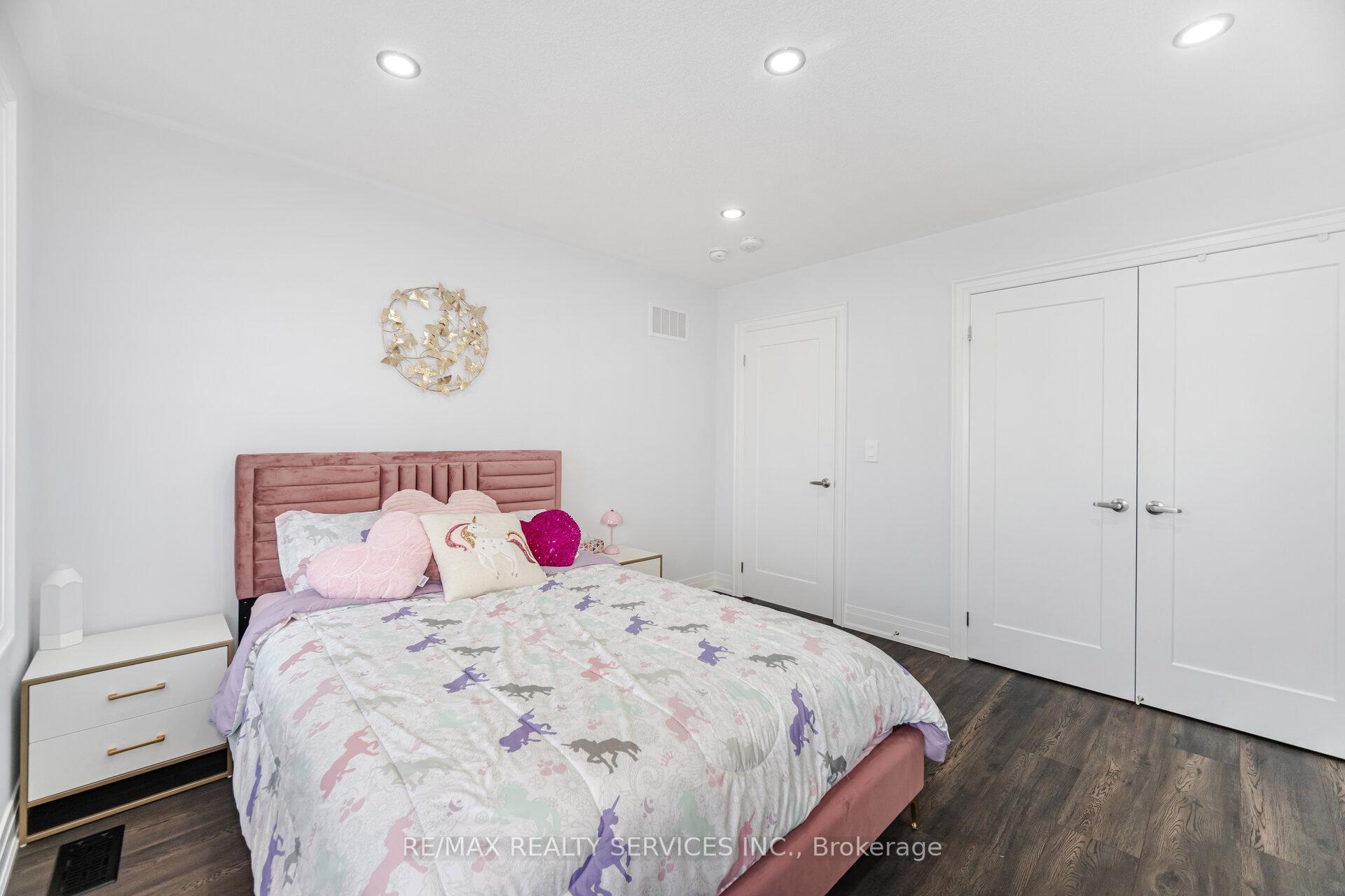 Photo 39 of 49 Puffin Crescent, Brampton, Sandringham-Wellington North — HOMEH