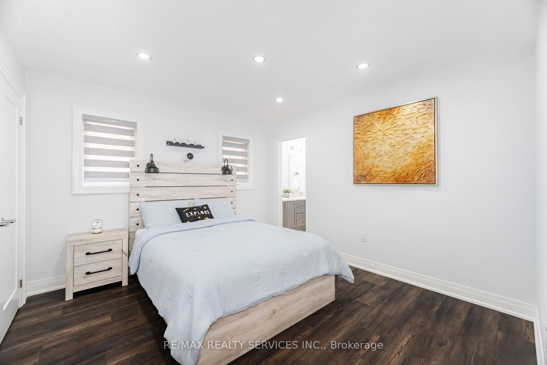 Photo 44 of 49 Puffin Crescent, Brampton, Sandringham-Wellington North — HOMEH