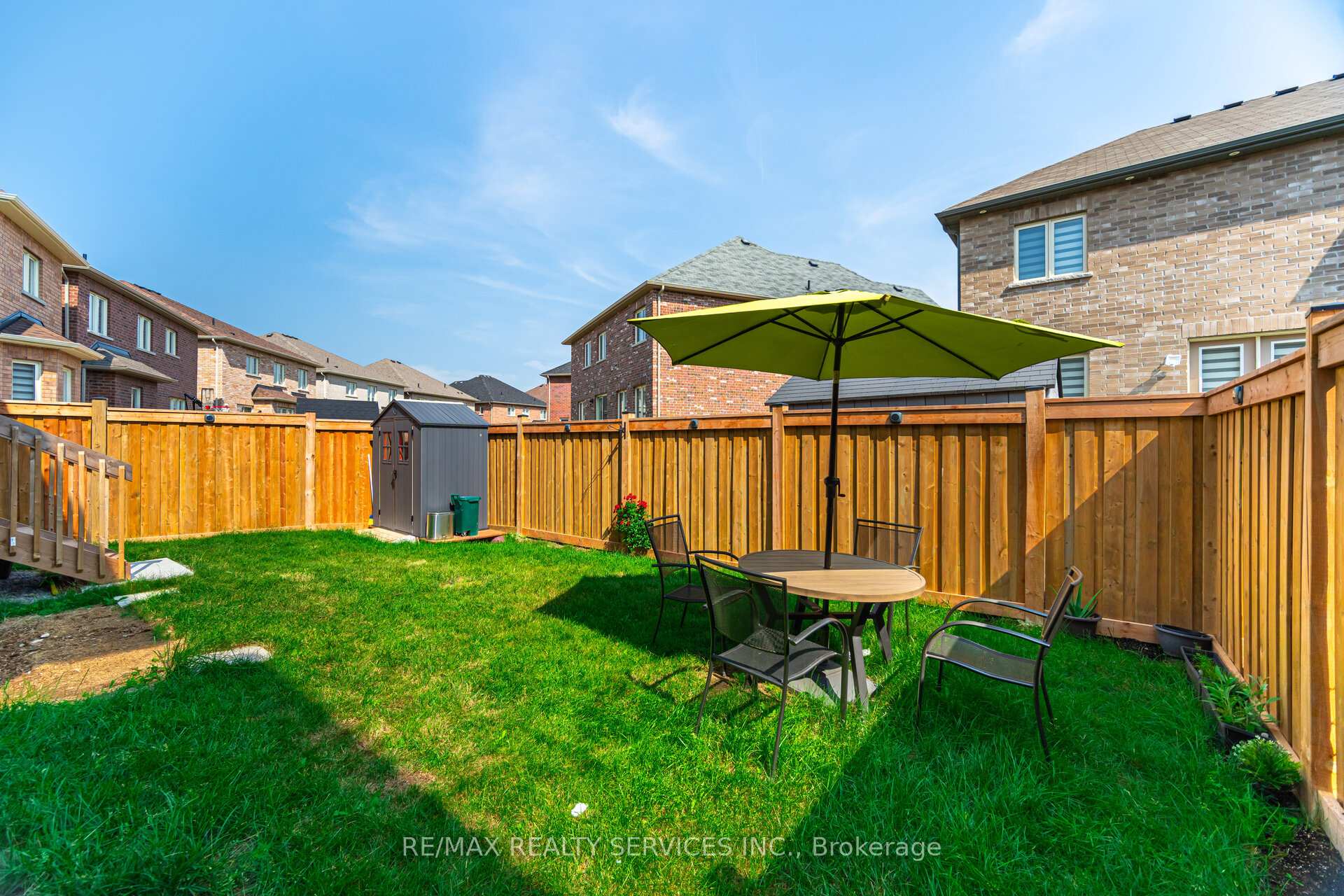 Photo 48 of 49 Puffin Crescent, Brampton, Sandringham-Wellington North — HOMEH