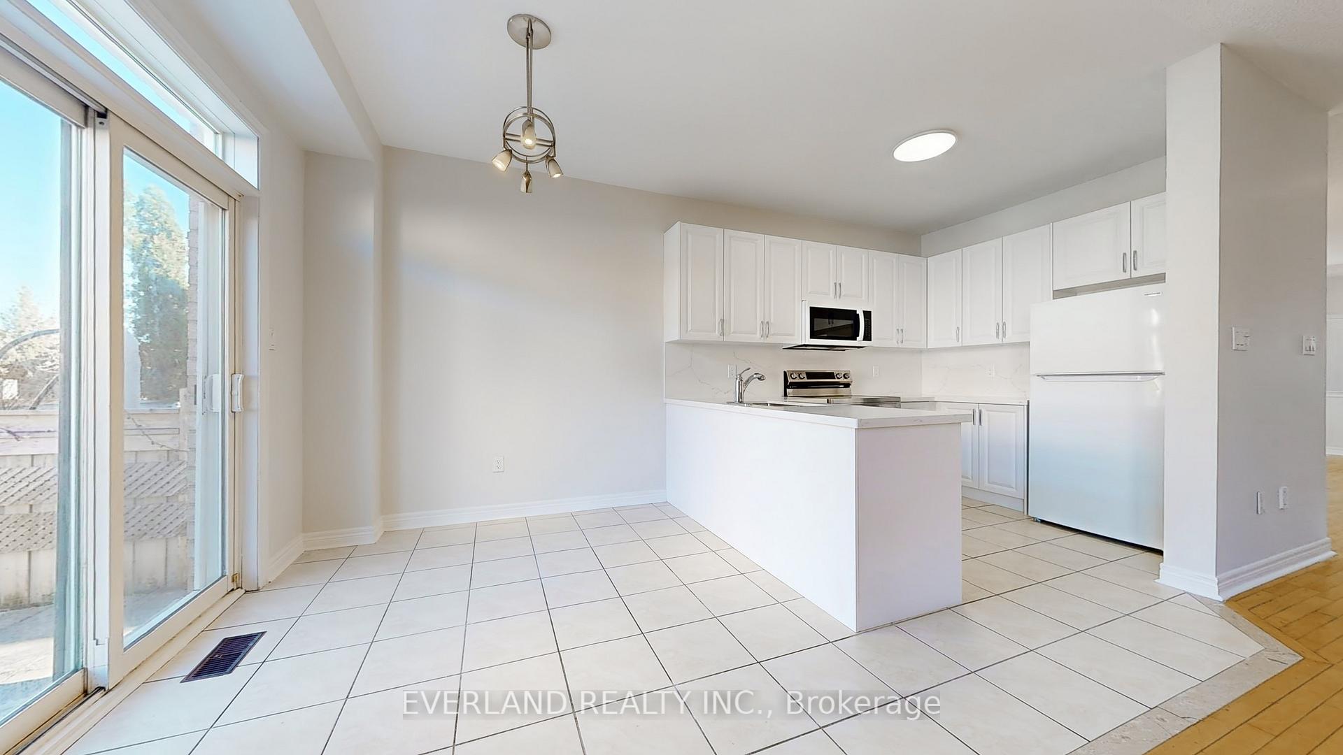 Photo 9 of 6 Planter Crescent, Vaughan, Vellore Village — HOMEH