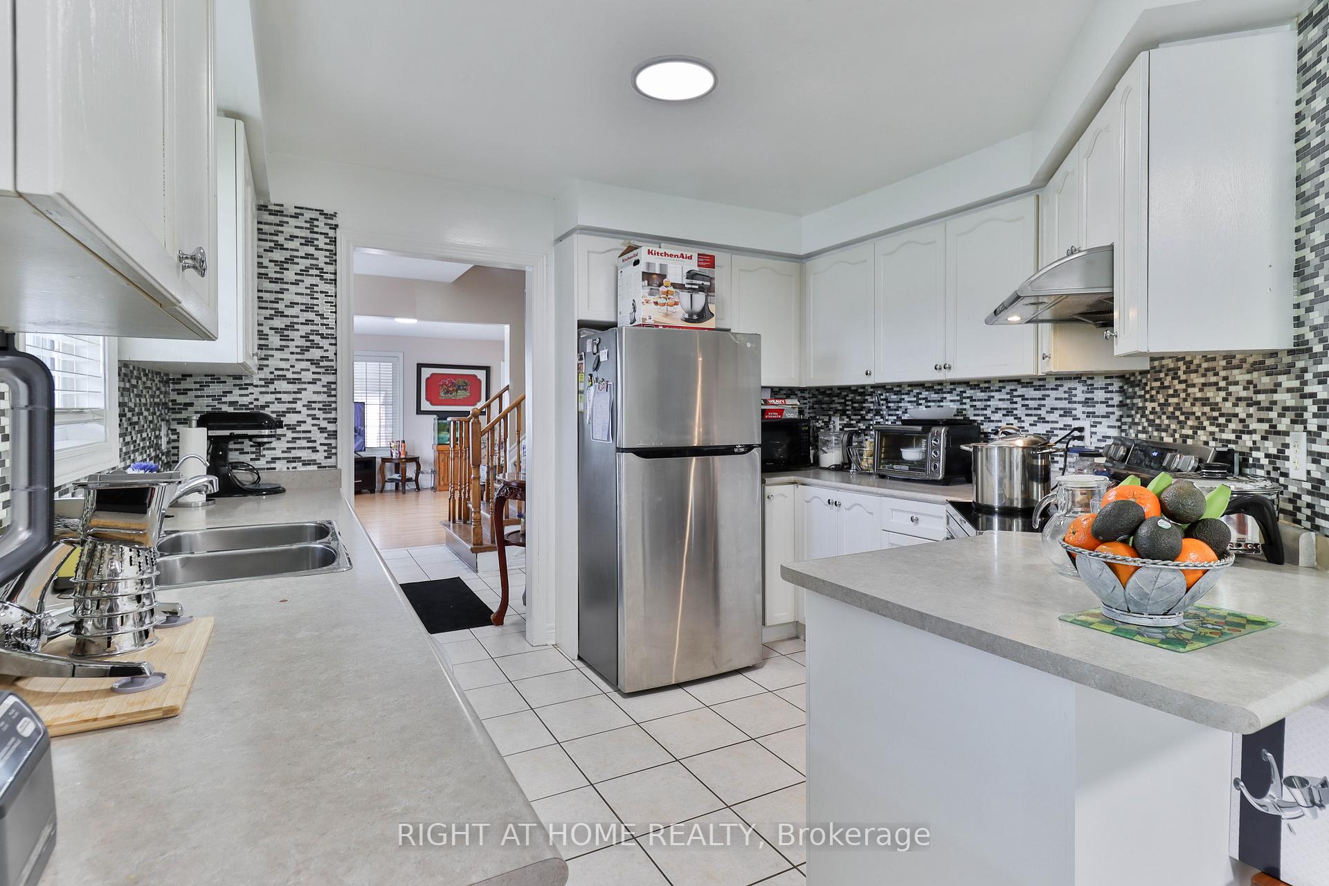 Photo 27 of 1 Eastview Gate, Brampton, Bram East — HOMEH